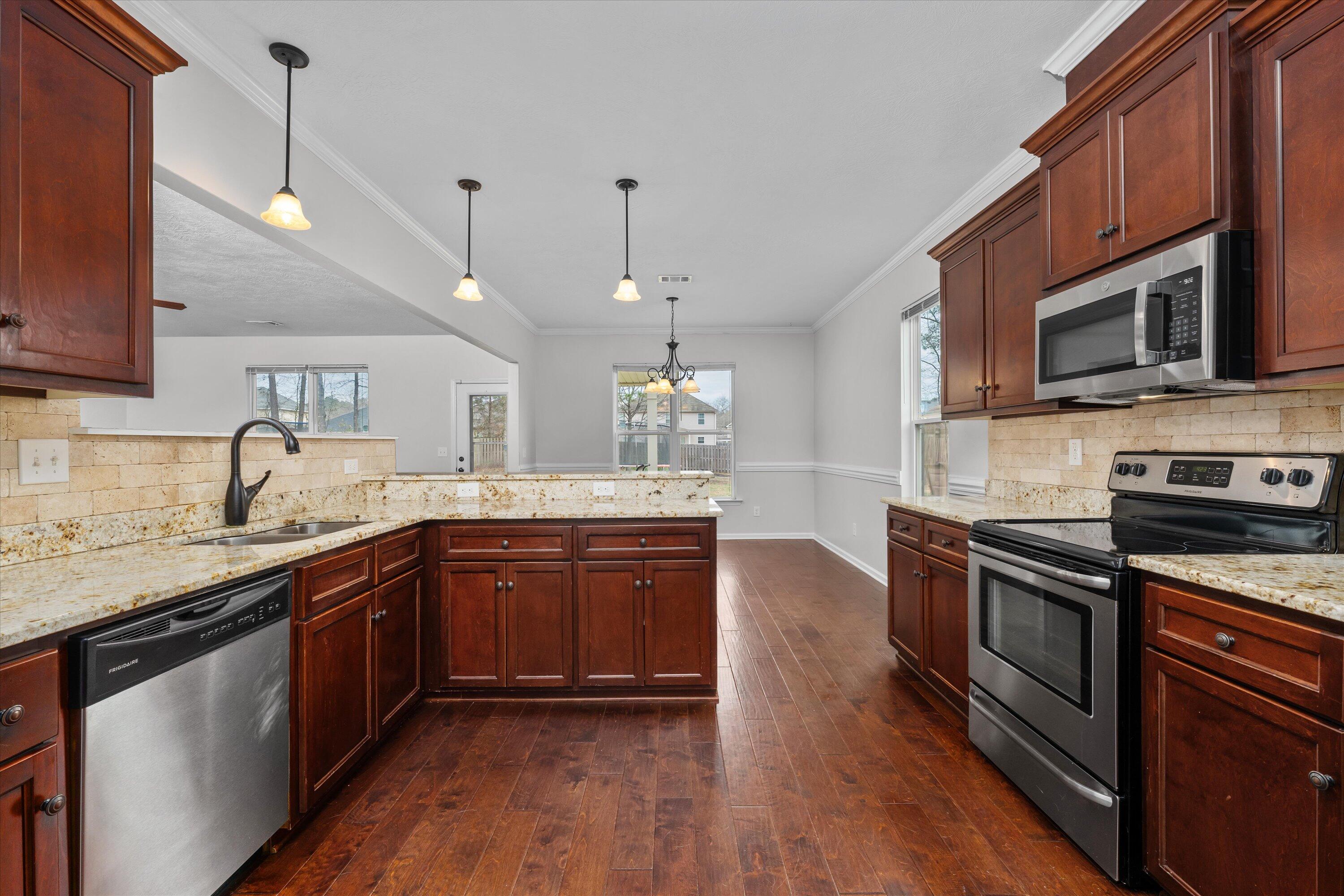 3142 ALEXANDRIA Drive