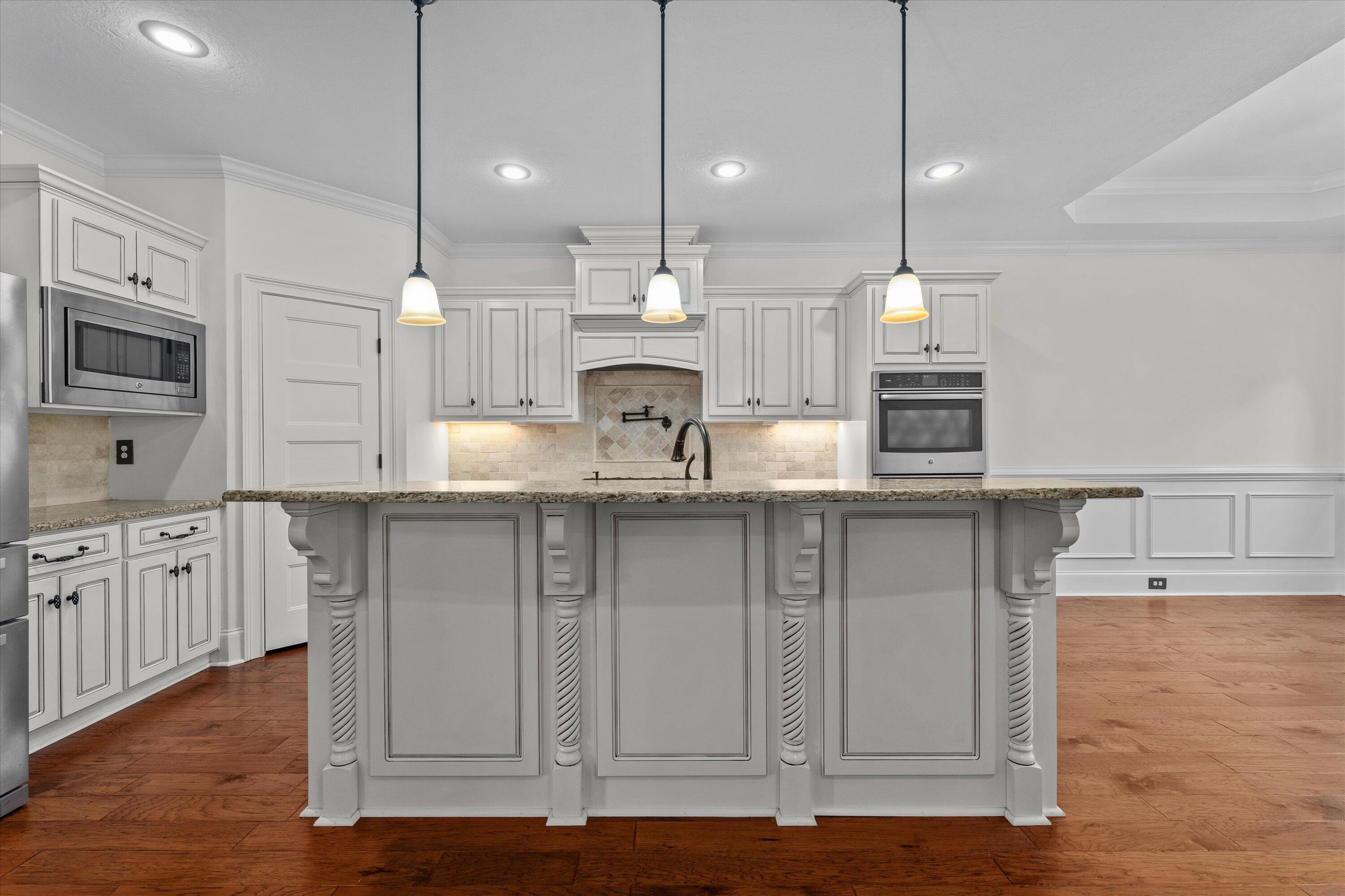 4323 SABAL Drive