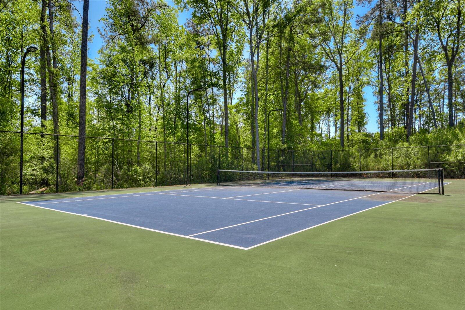 2004 HIGHGRASS Court