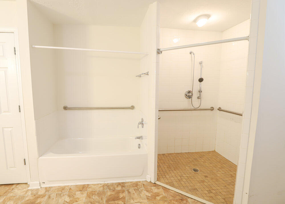 611 LAMKIN Road