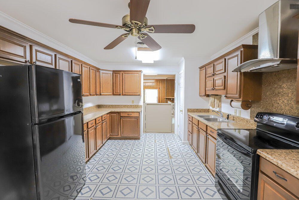 611 LAMKIN Road