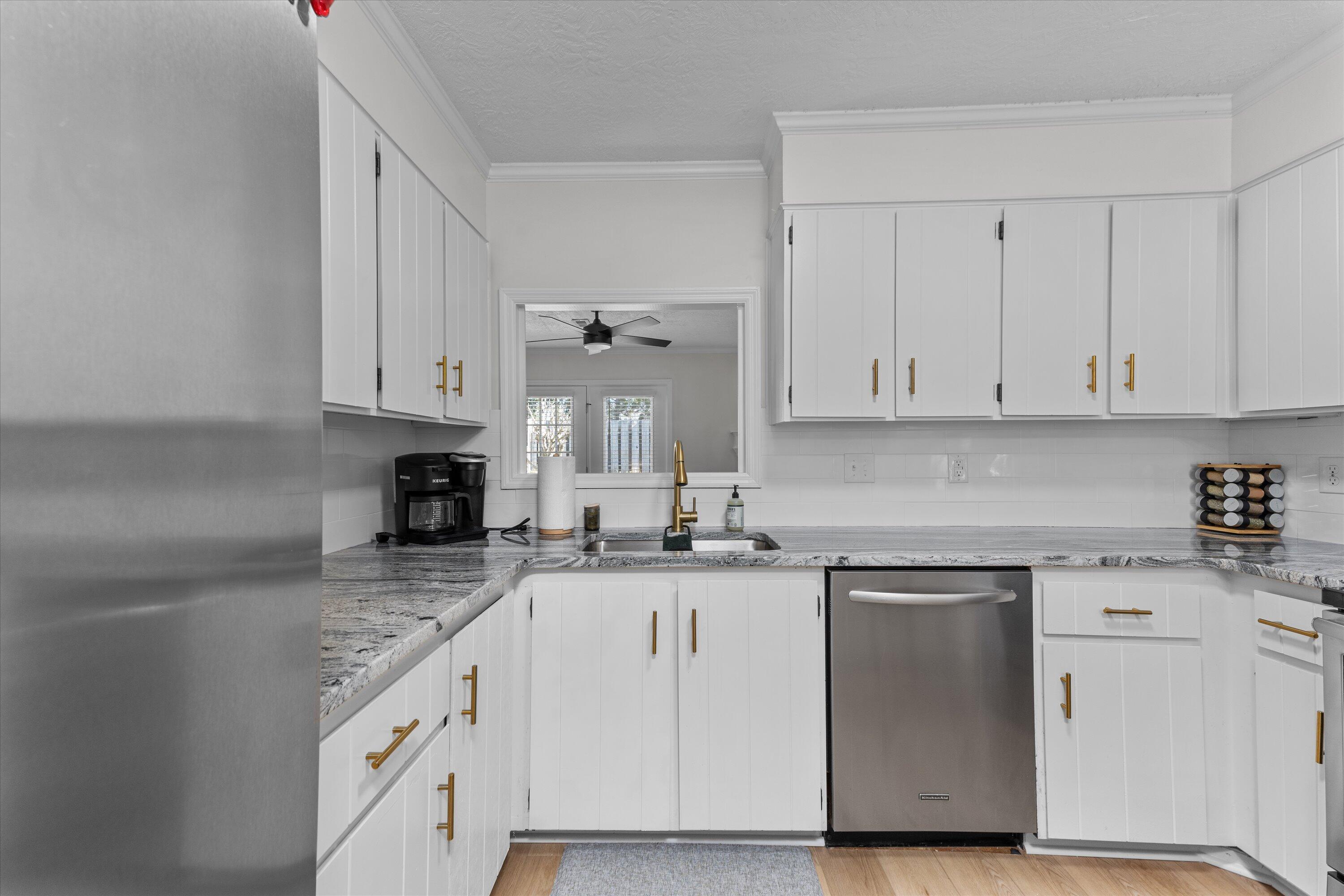 2914 RUNNING CREEK Lane