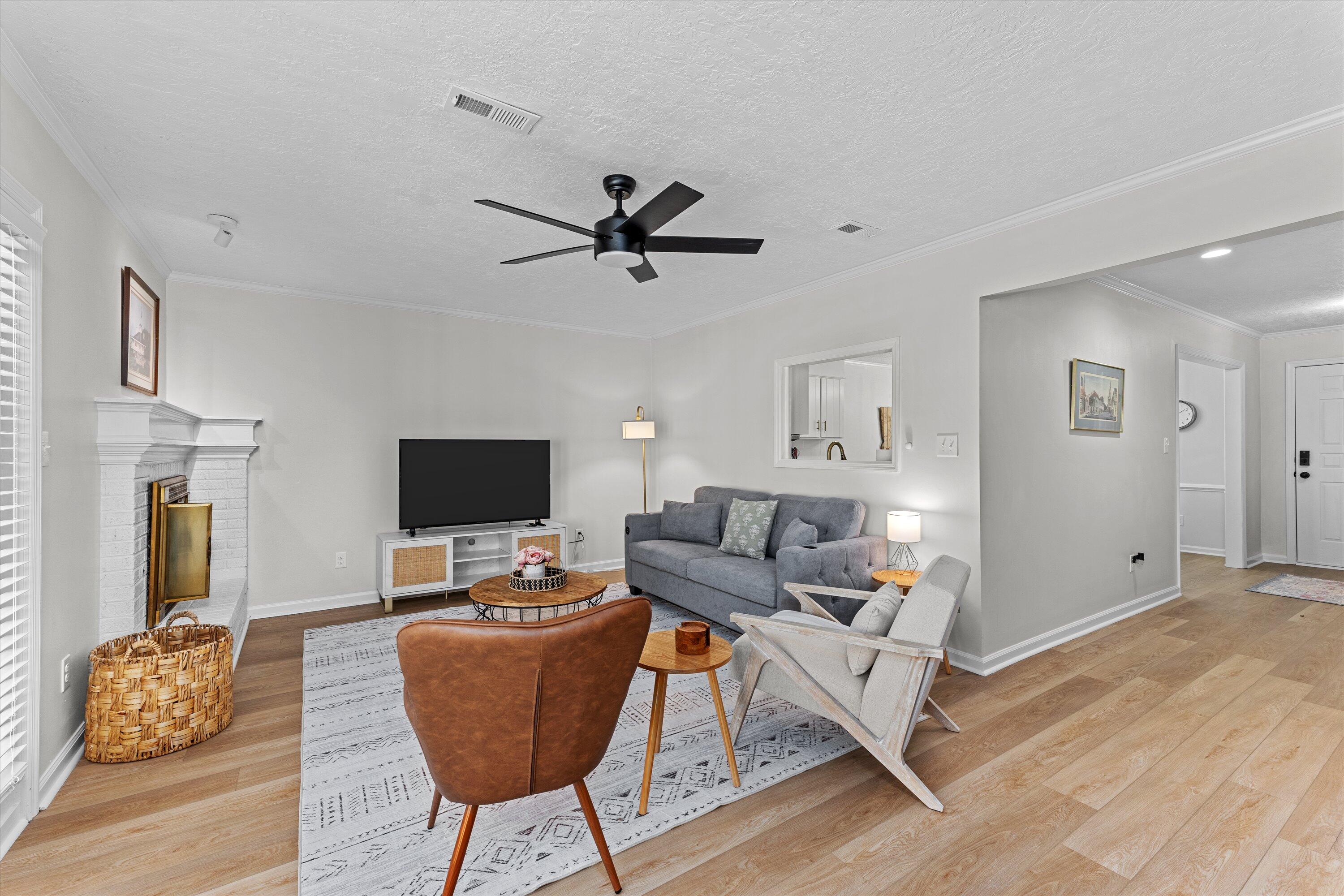 2914 RUNNING CREEK Lane