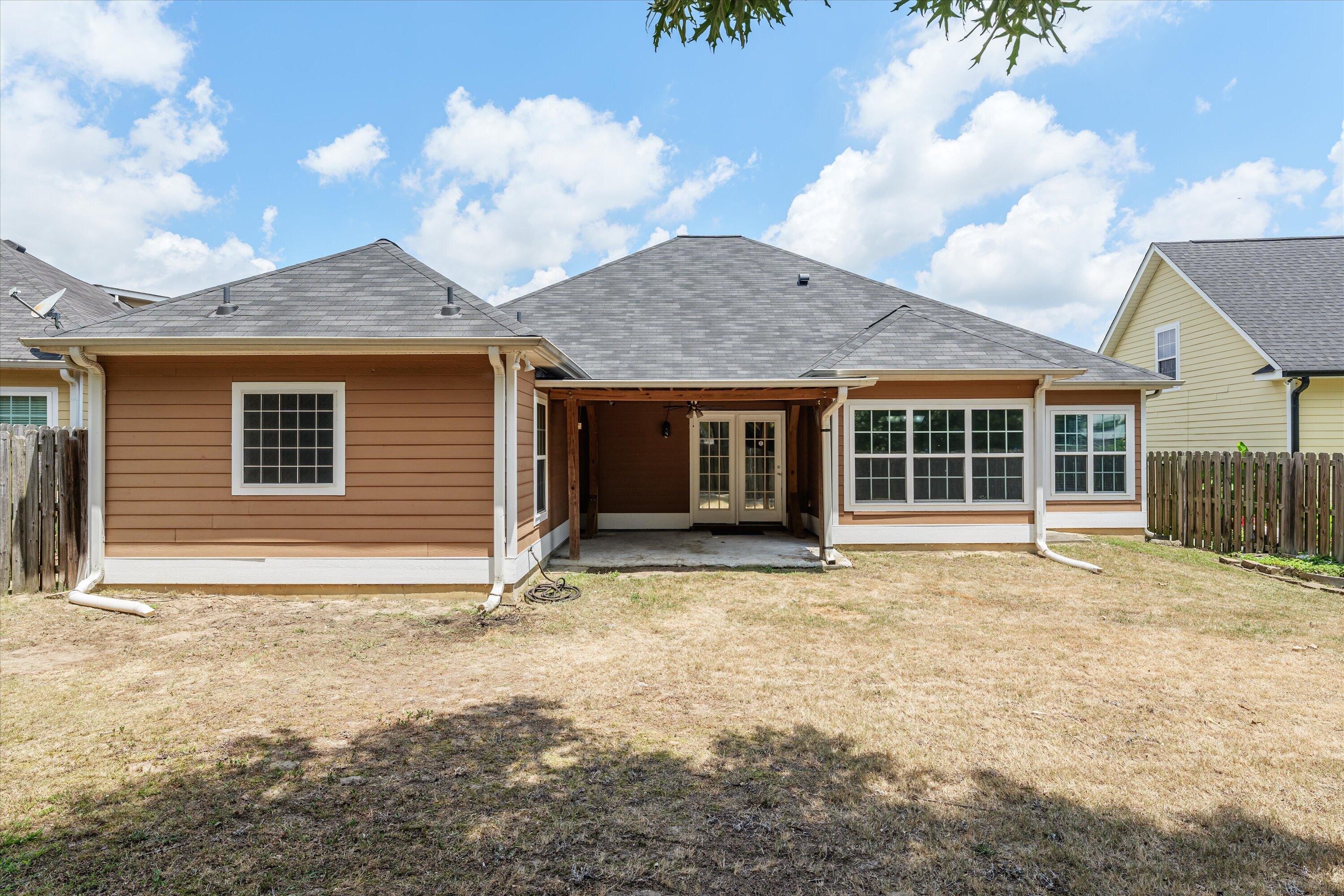2103 MAGNOLIA Parkway