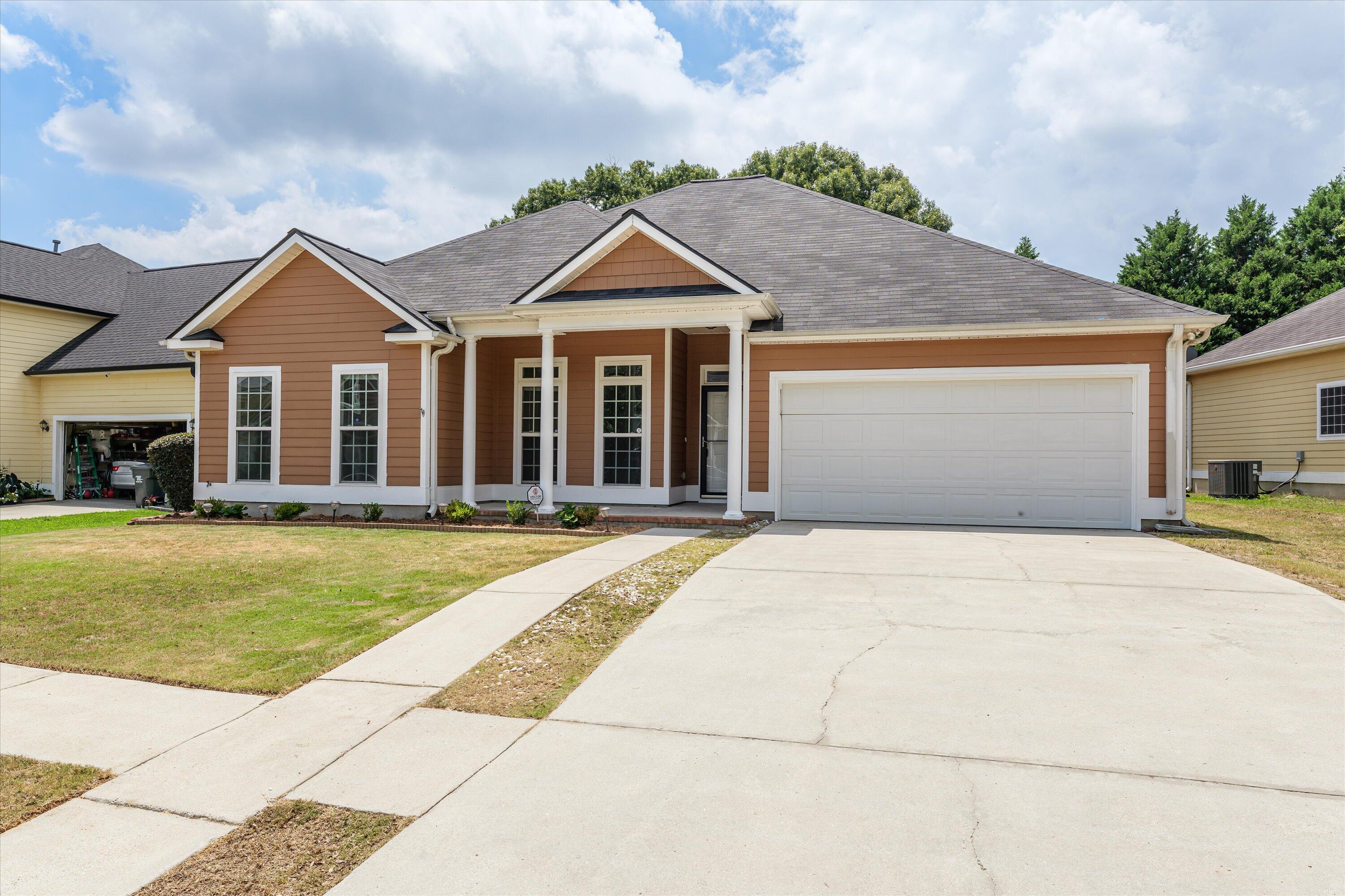 2103 MAGNOLIA Parkway