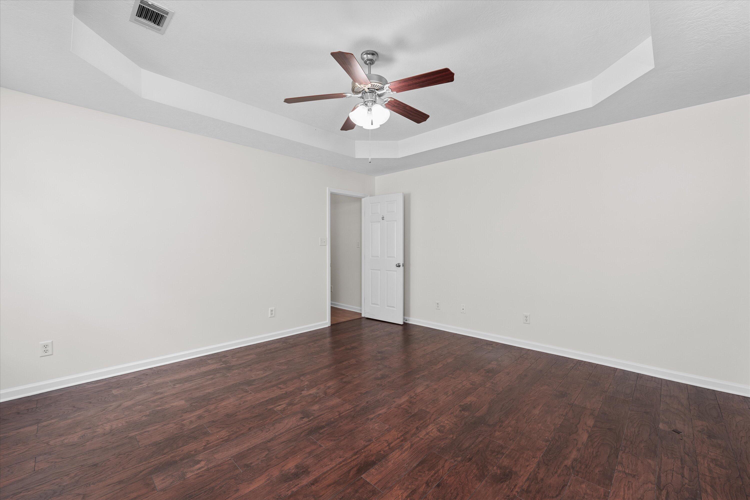 2103 MAGNOLIA Parkway