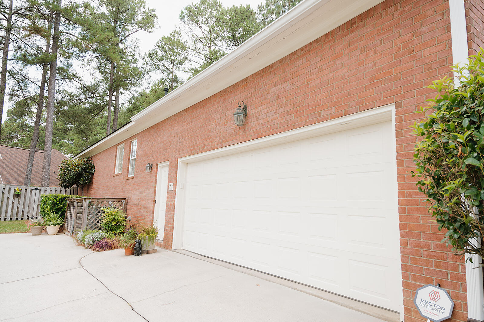 4115 MCBRIDE CT Court
