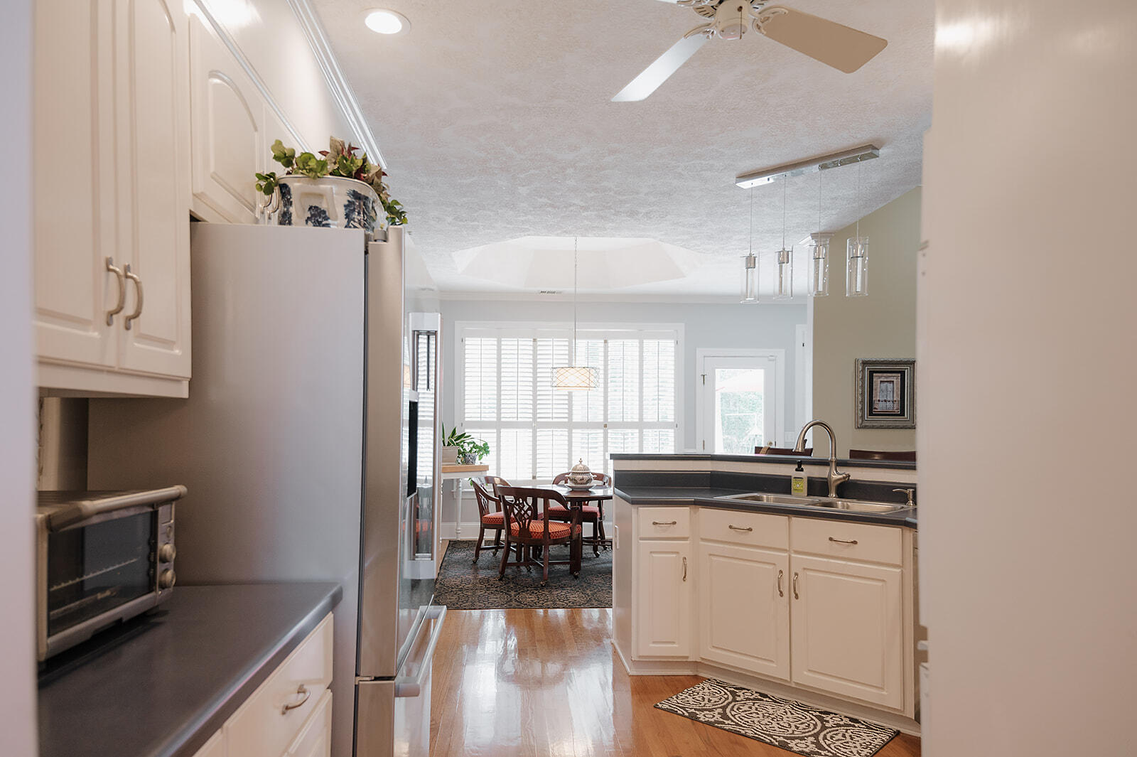 4115 MCBRIDE CT Court