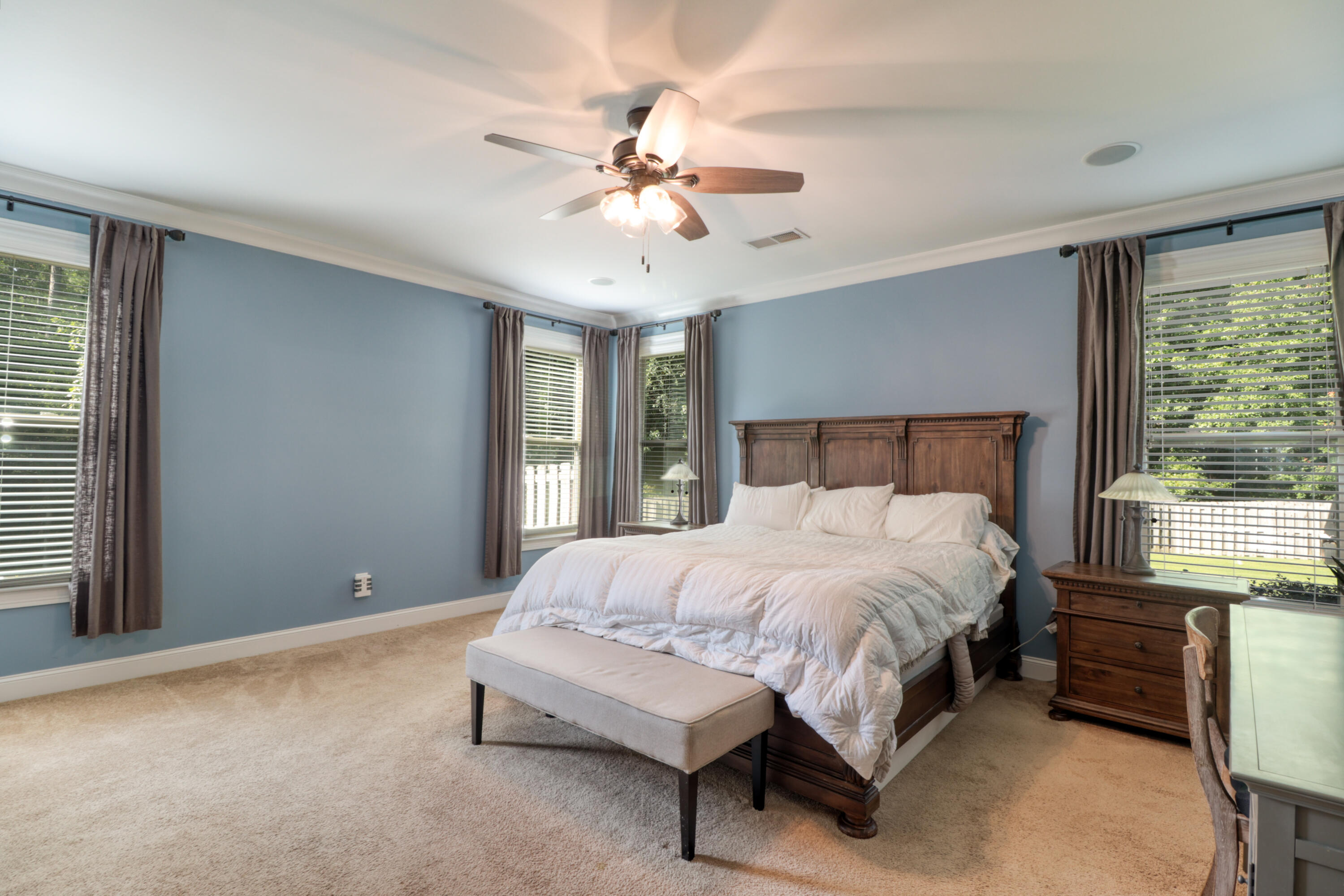 5621 SUNBURY Loop