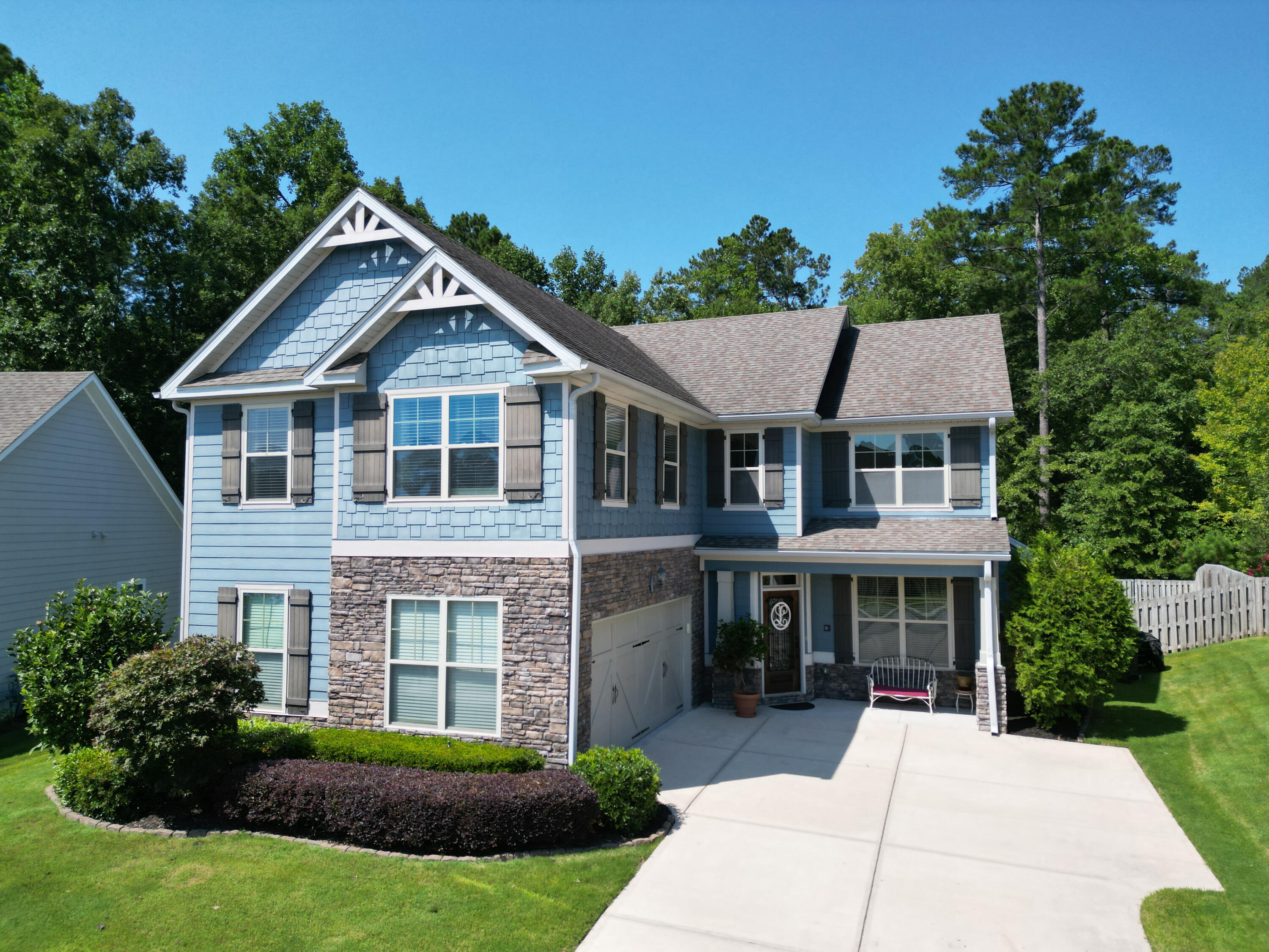 5621 SUNBURY Loop