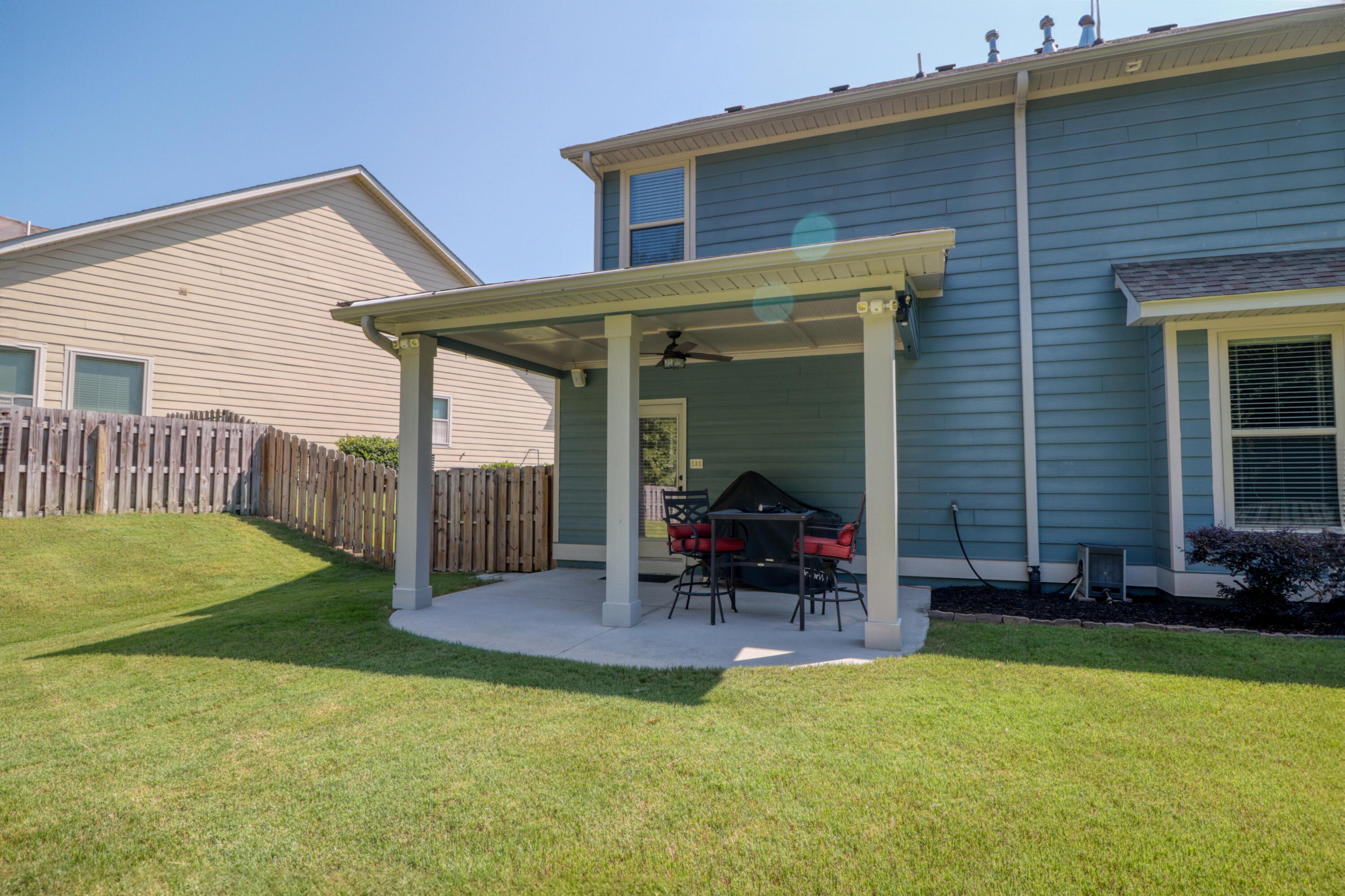 5621 SUNBURY Loop