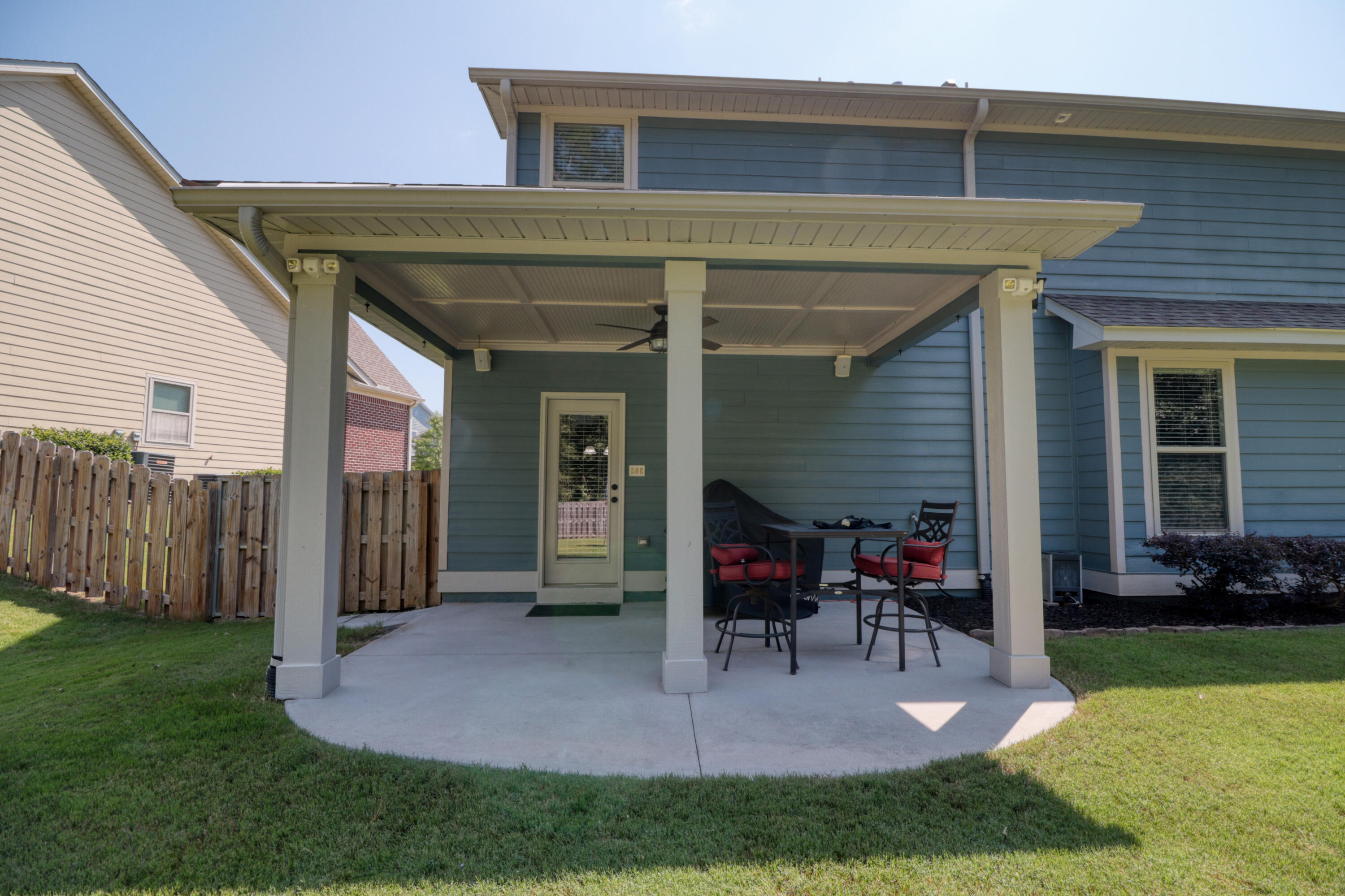 5621 SUNBURY Loop