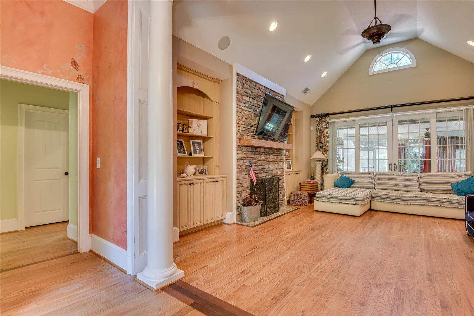 913 BARTRAM Ridge