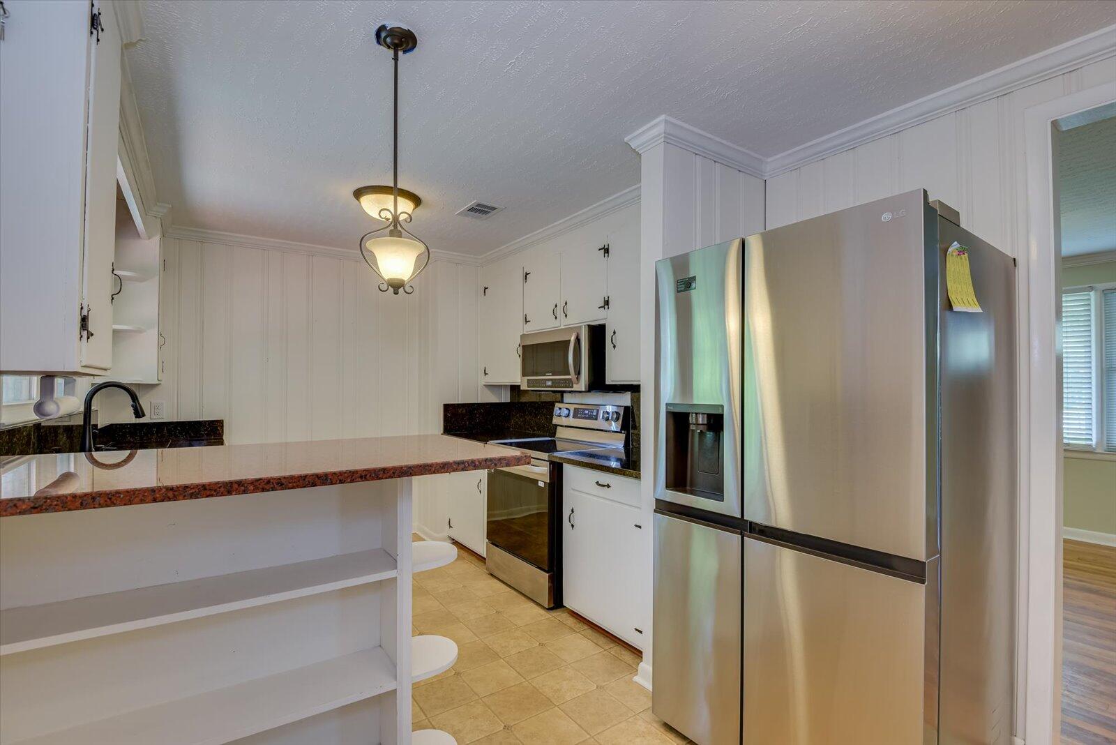 218 PINEHURST Drive