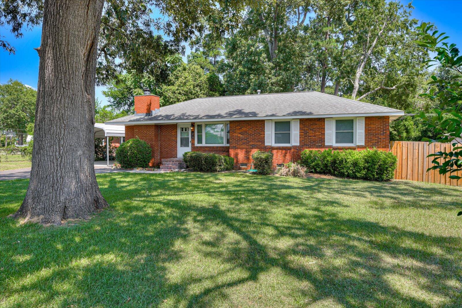 218 PINEHURST Drive