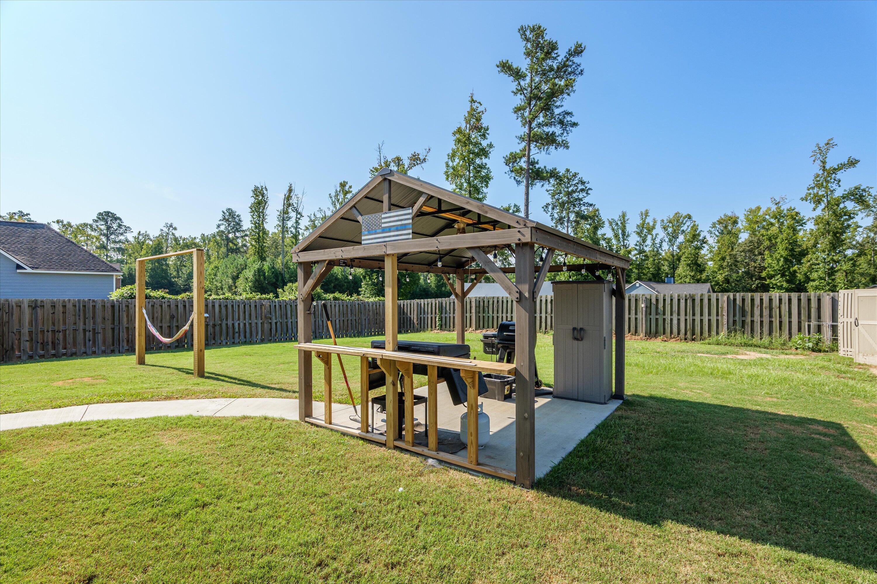 2440 TELFAIR Lane