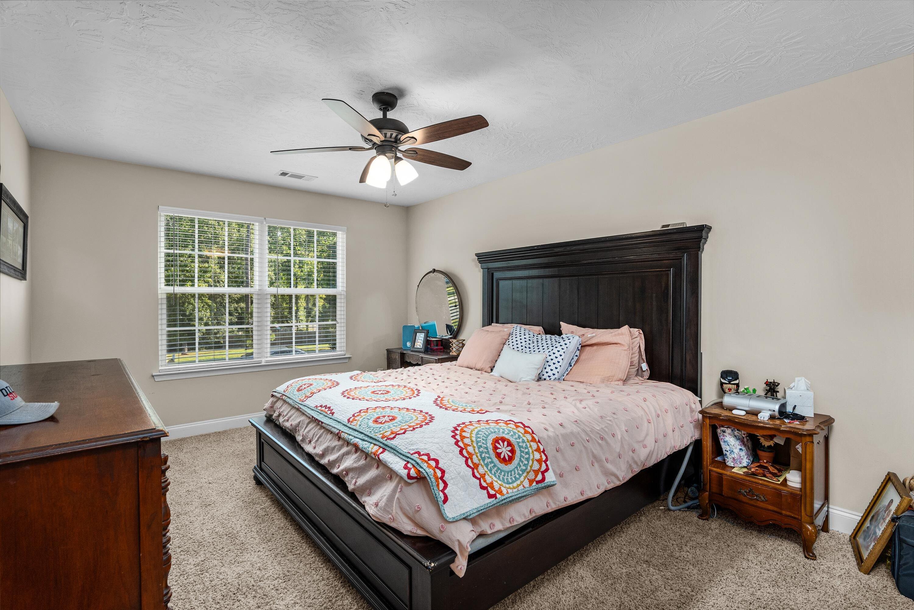 2440 TELFAIR Lane