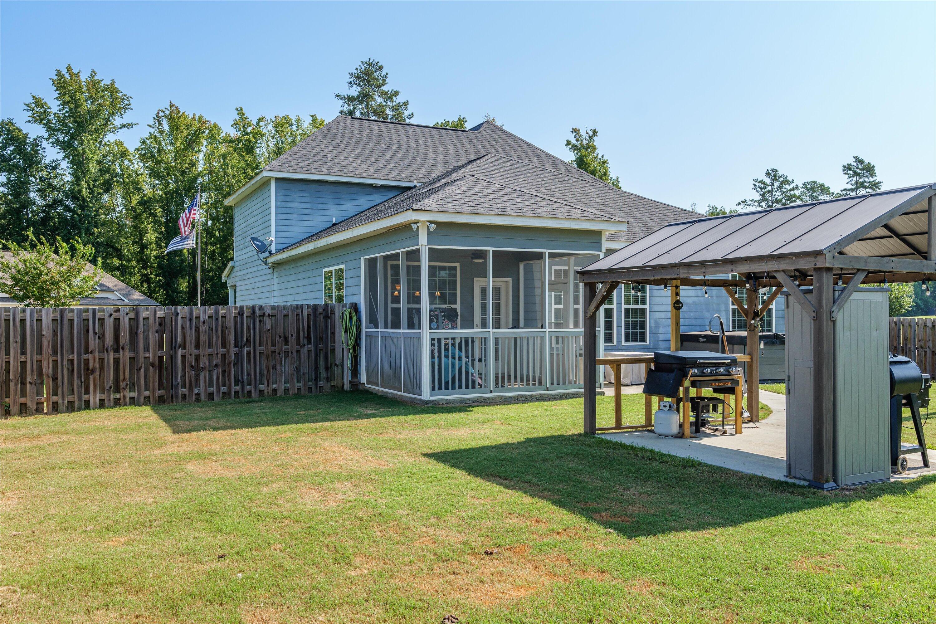 2440 TELFAIR Lane