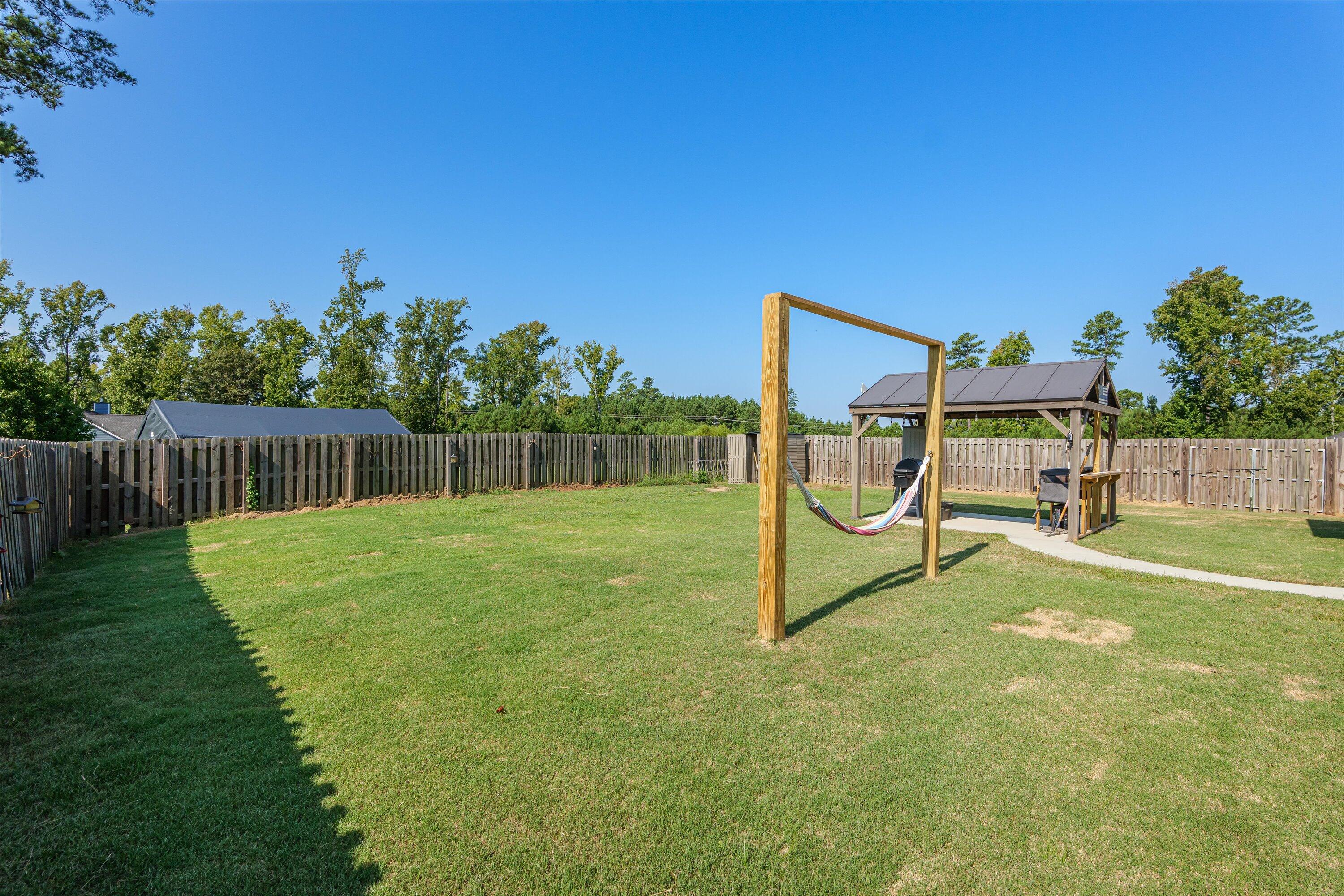 2440 TELFAIR Lane