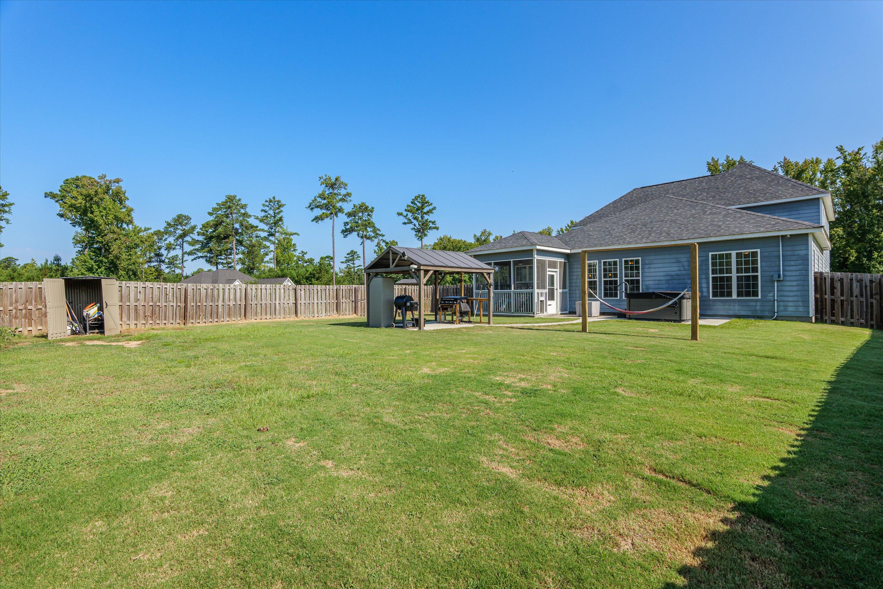 2440 TELFAIR Lane