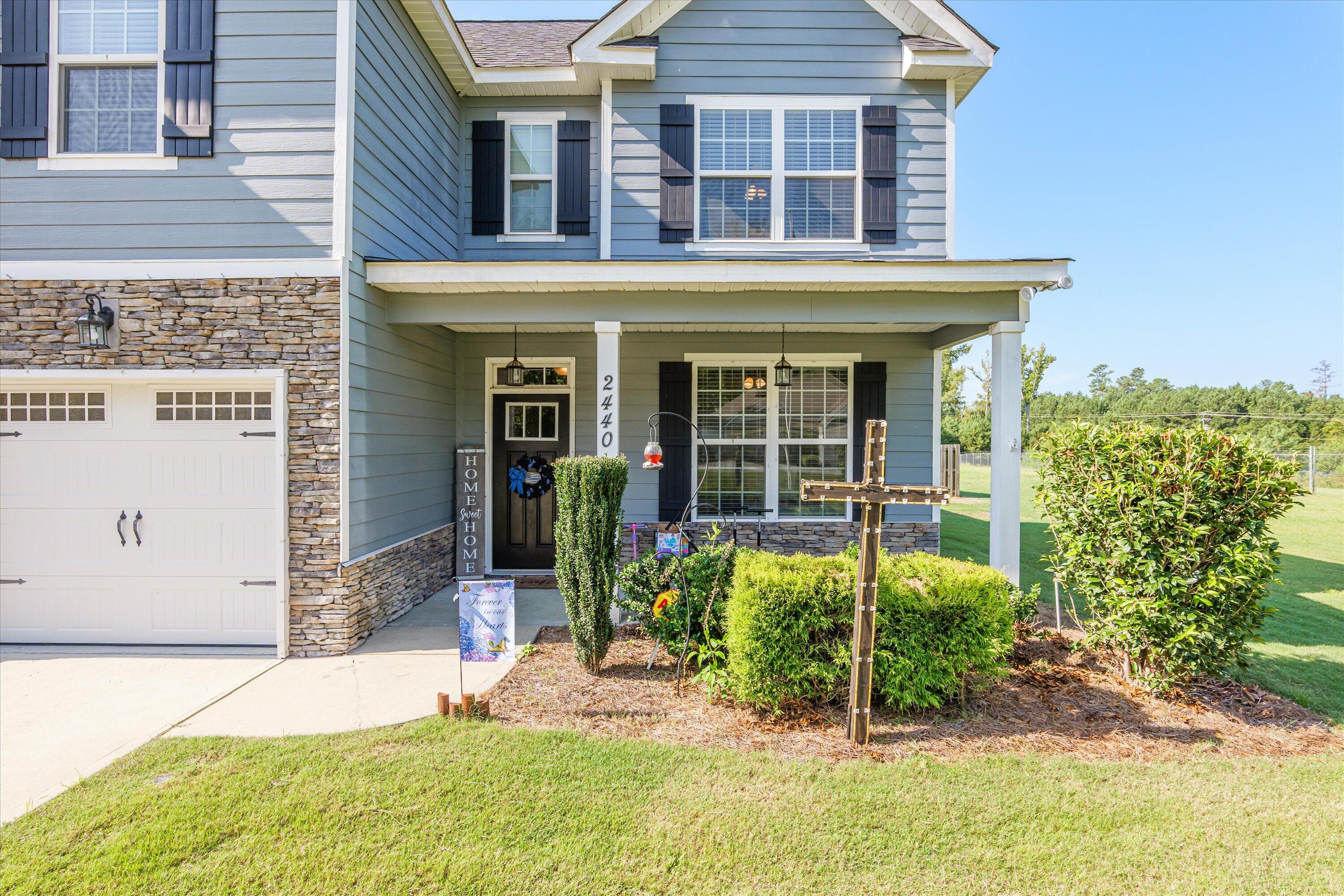 2440 TELFAIR Lane