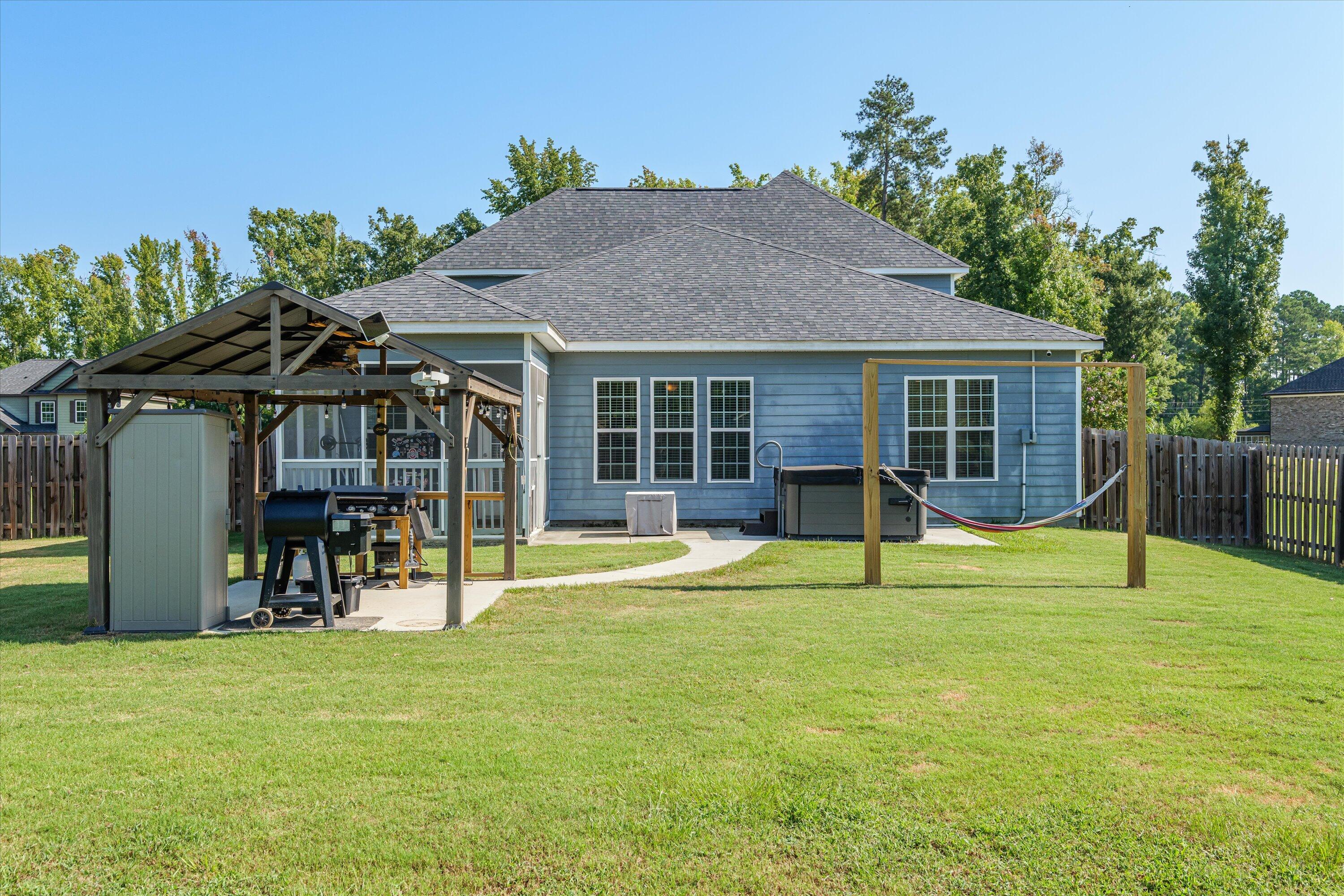 2440 TELFAIR Lane