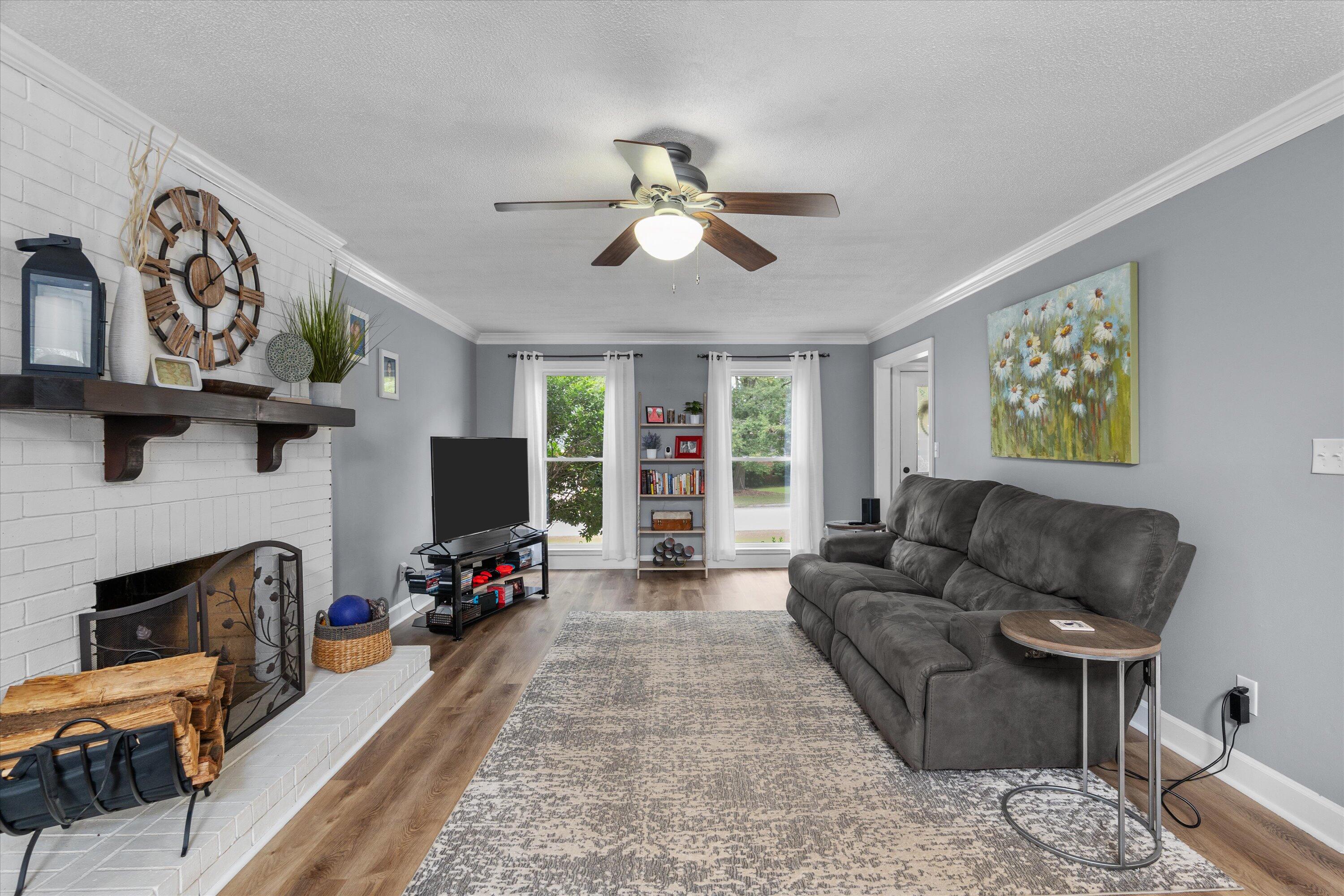 623 FIELDSTONE Way