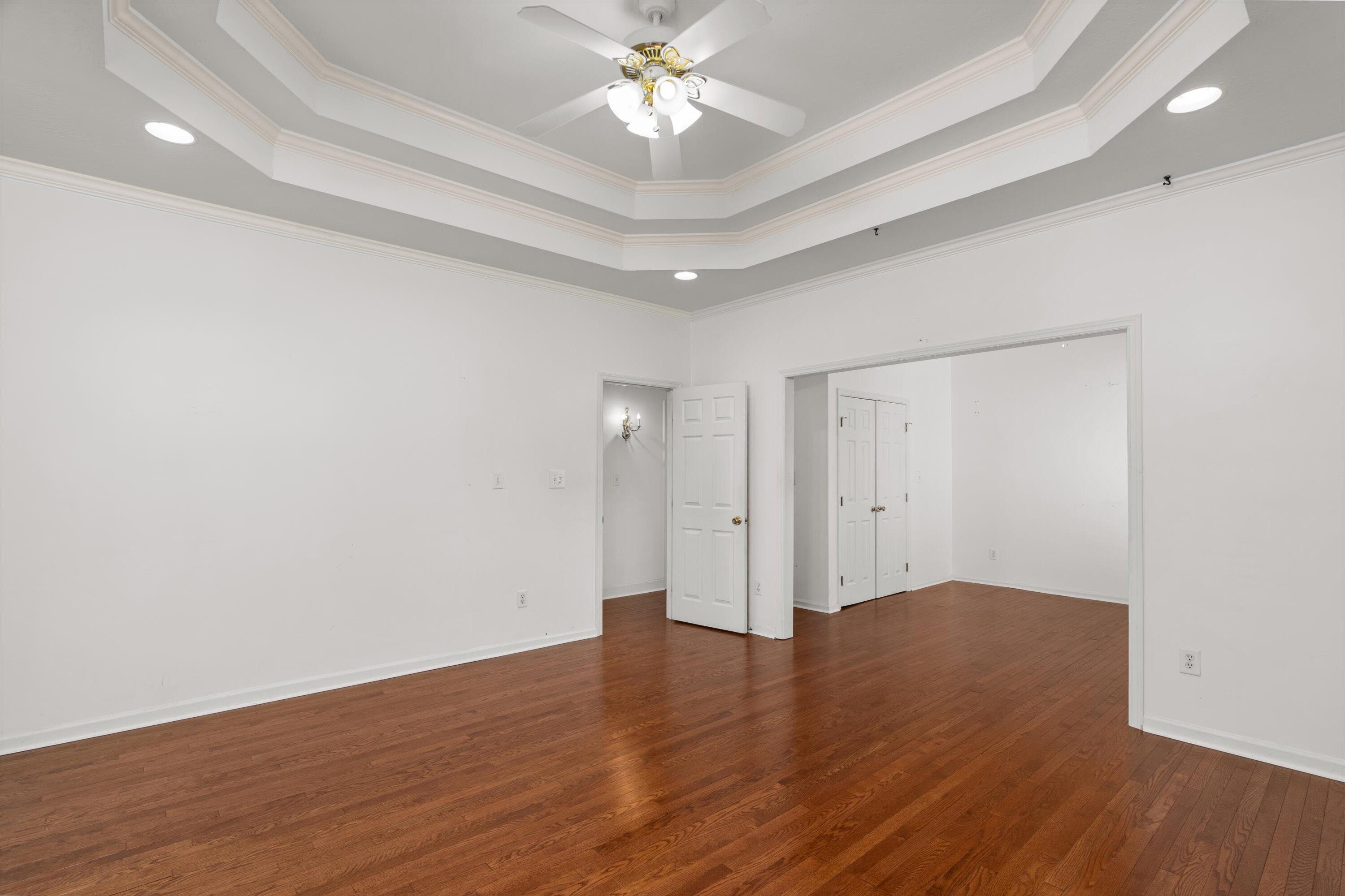 5347 Windmill Parkway
