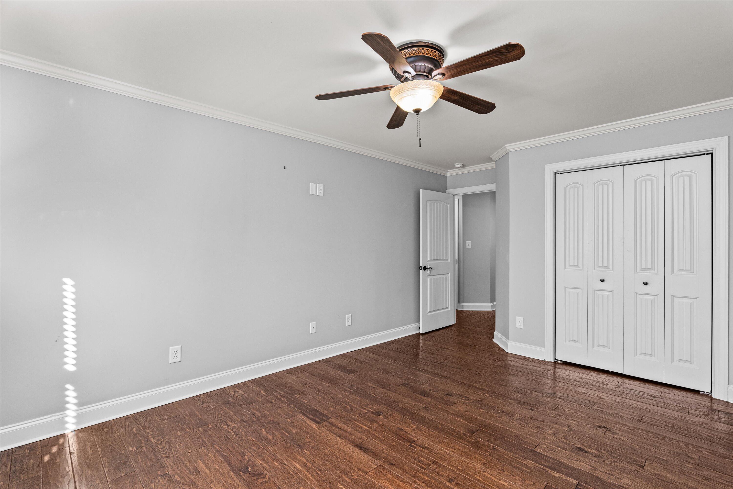 1008 KALMIA Circle