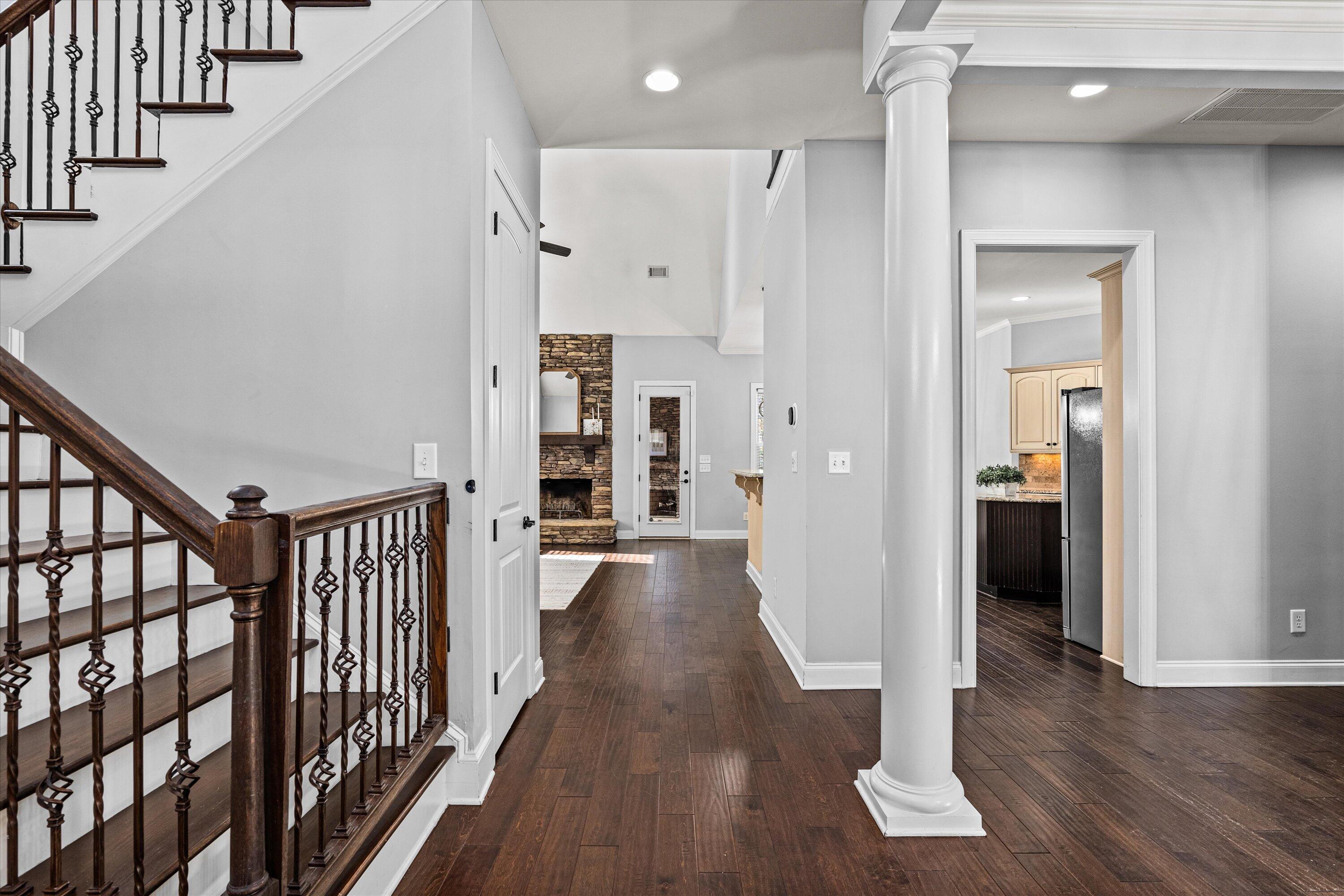 1008 KALMIA Circle