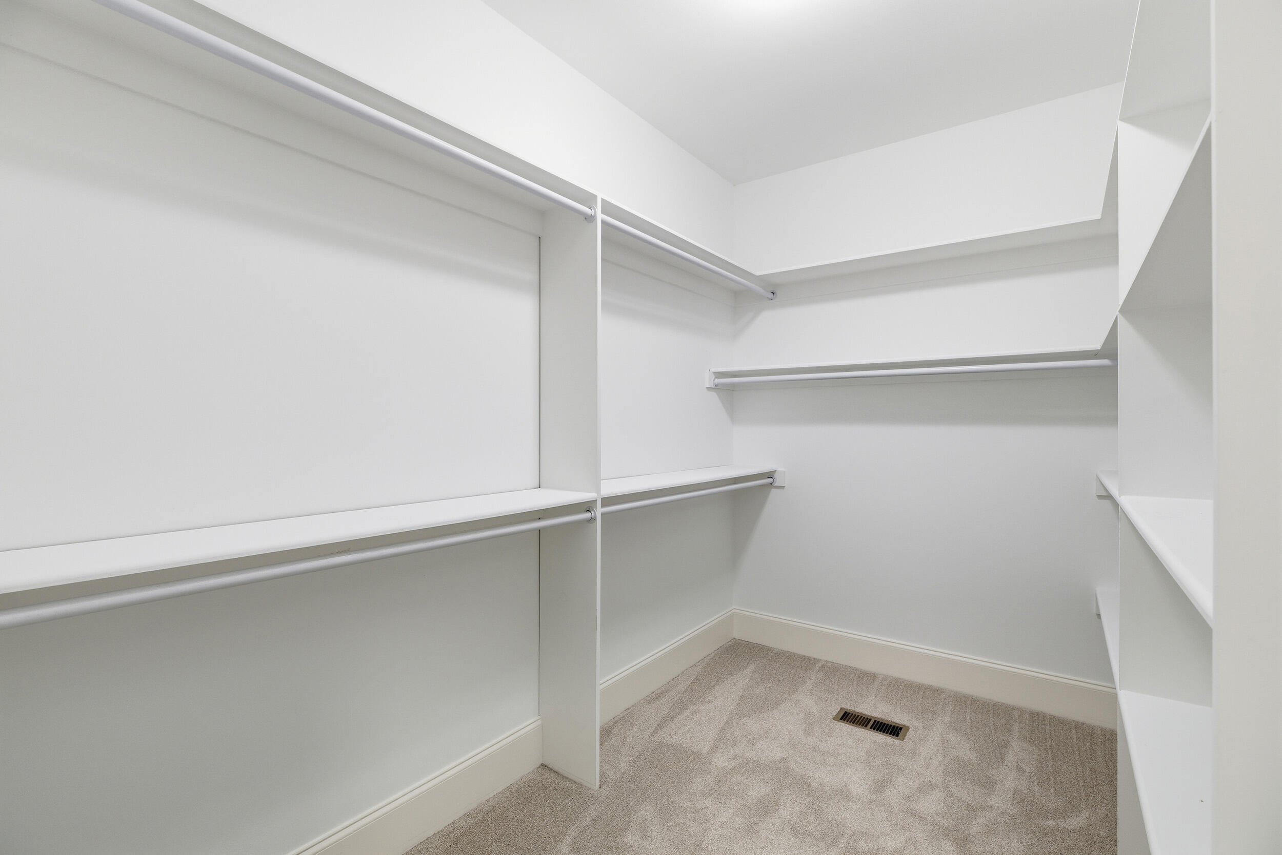 3808 Blue Springs Trace