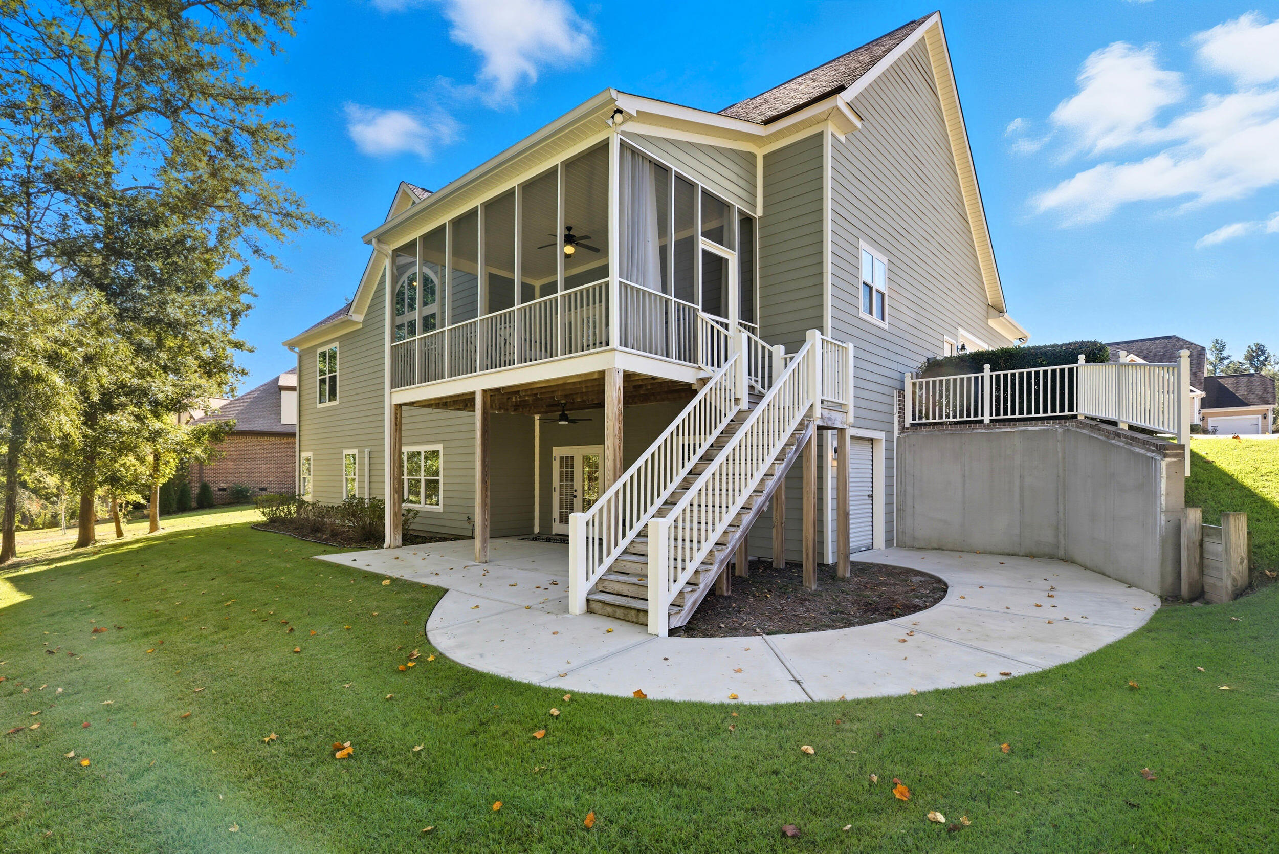 3808 Blue Springs Trace