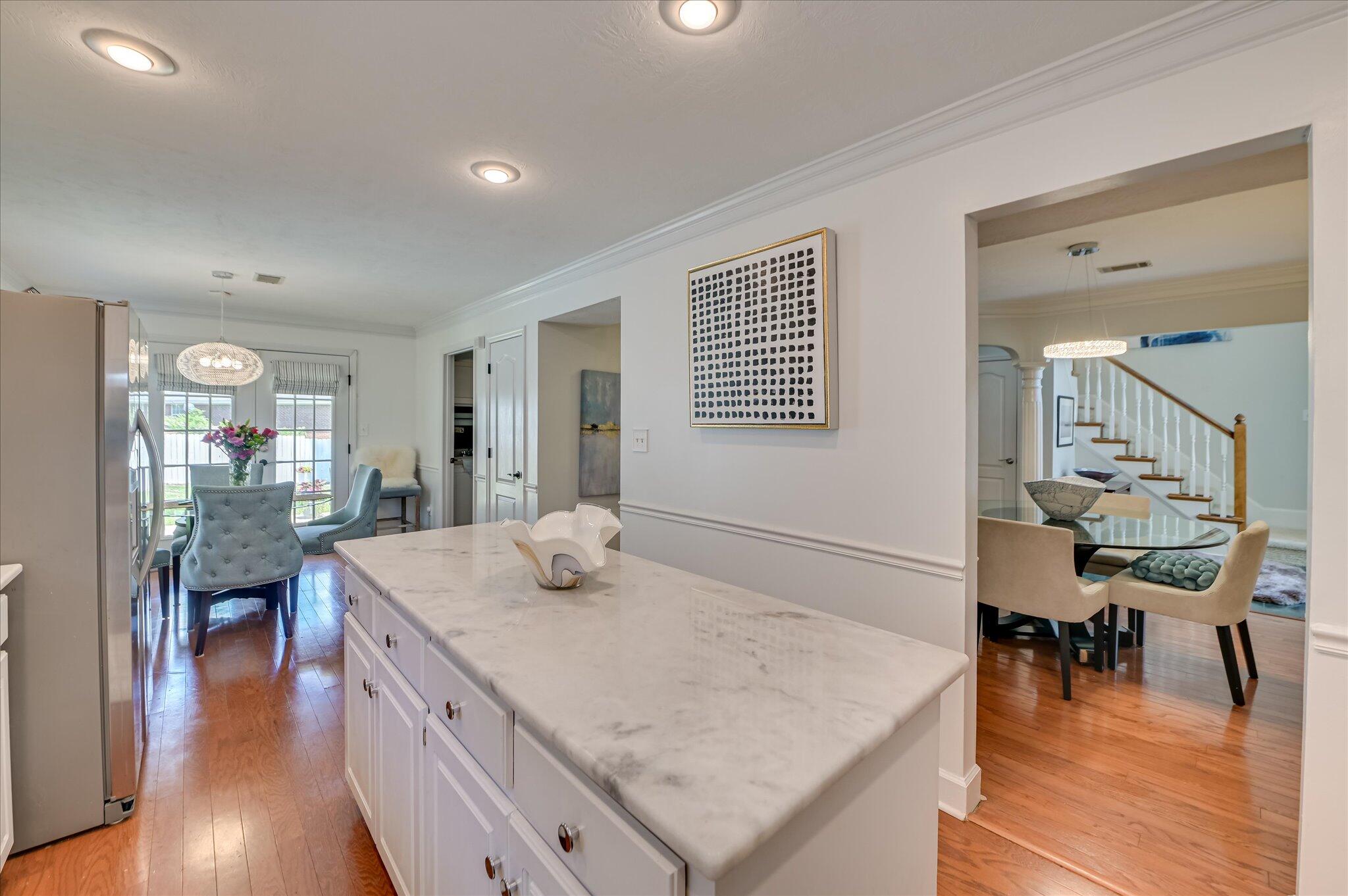 528 Oak Brook Drive