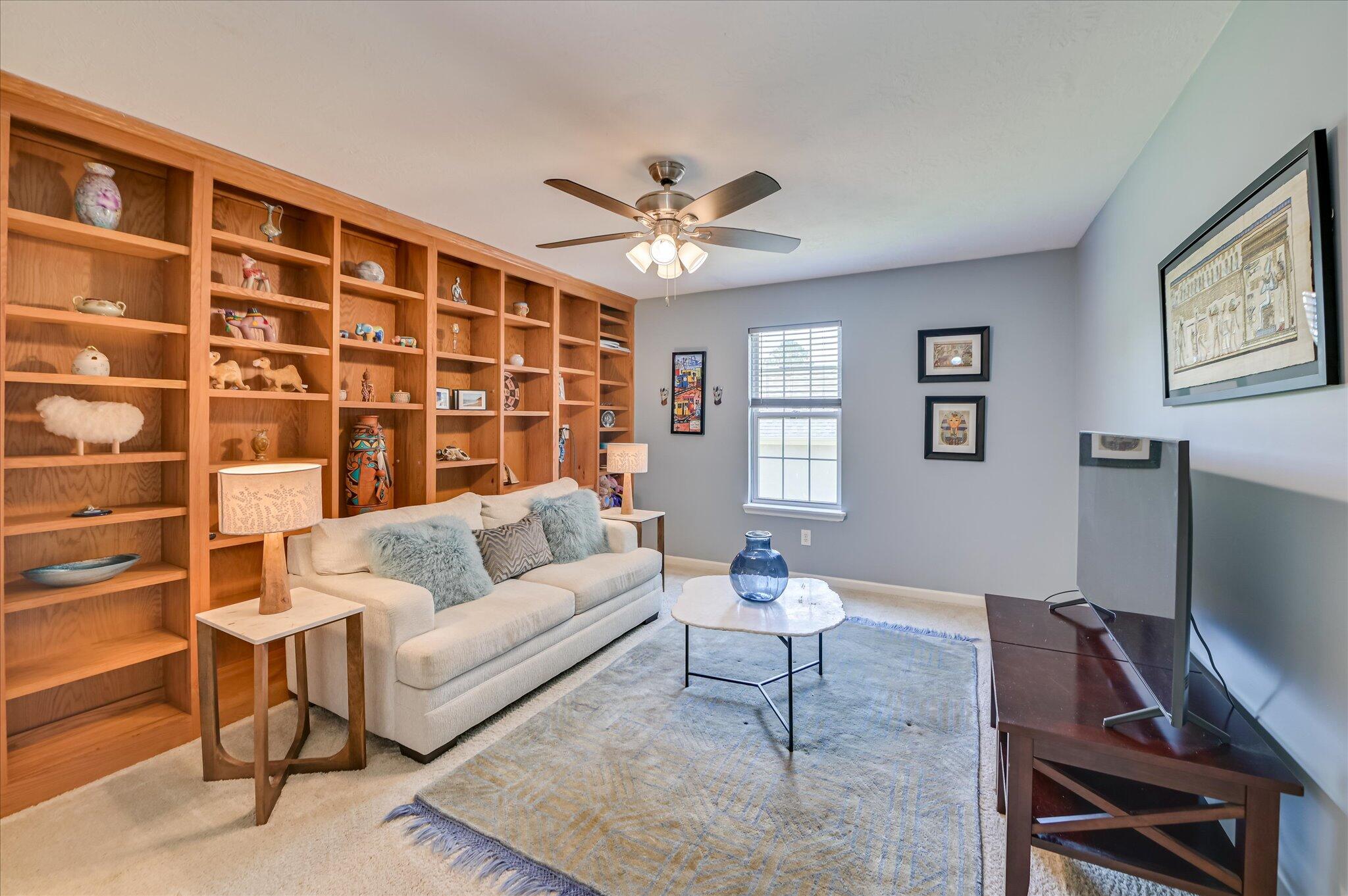 528 Oak Brook Drive
