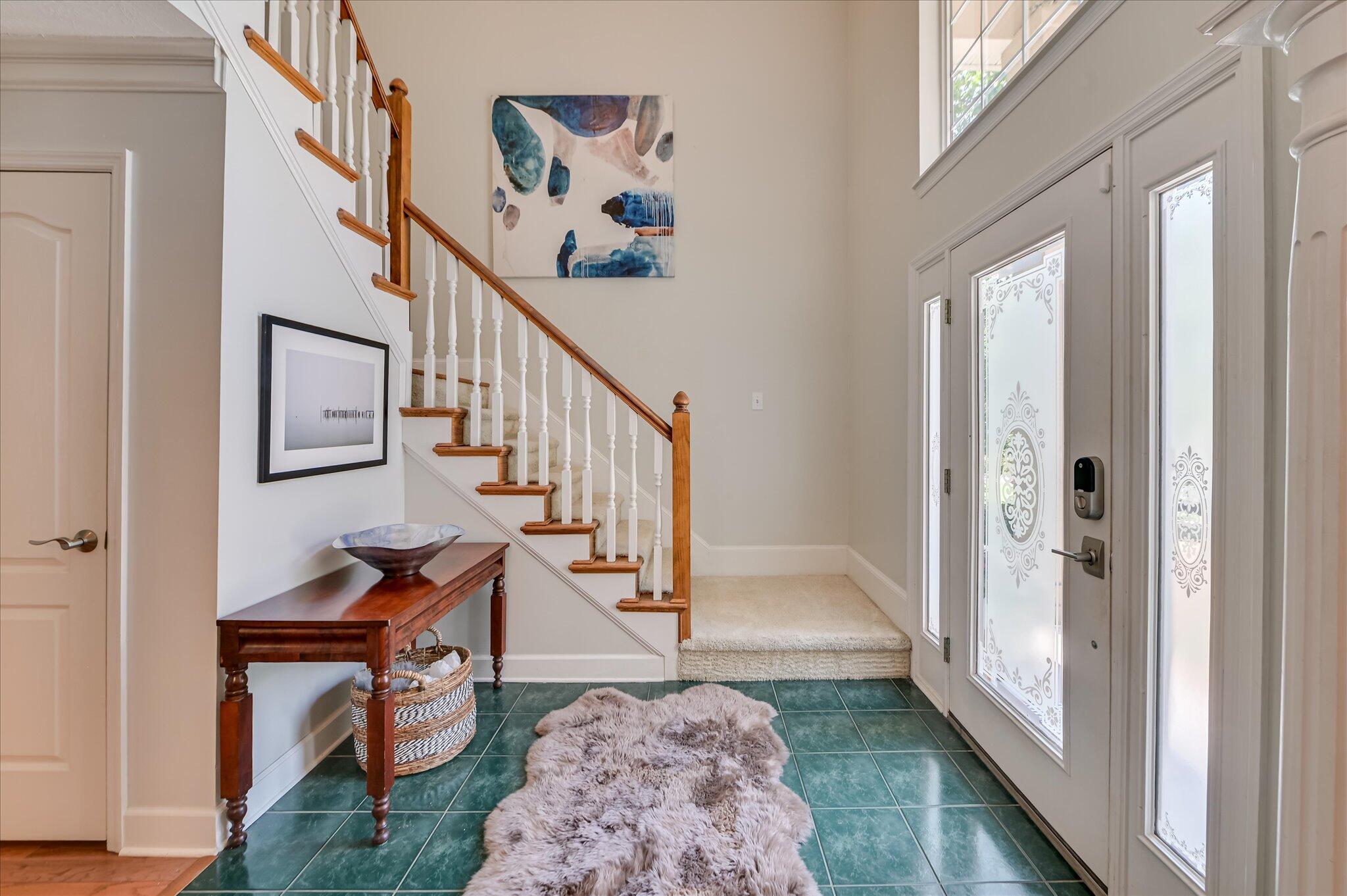 528 Oak Brook Drive