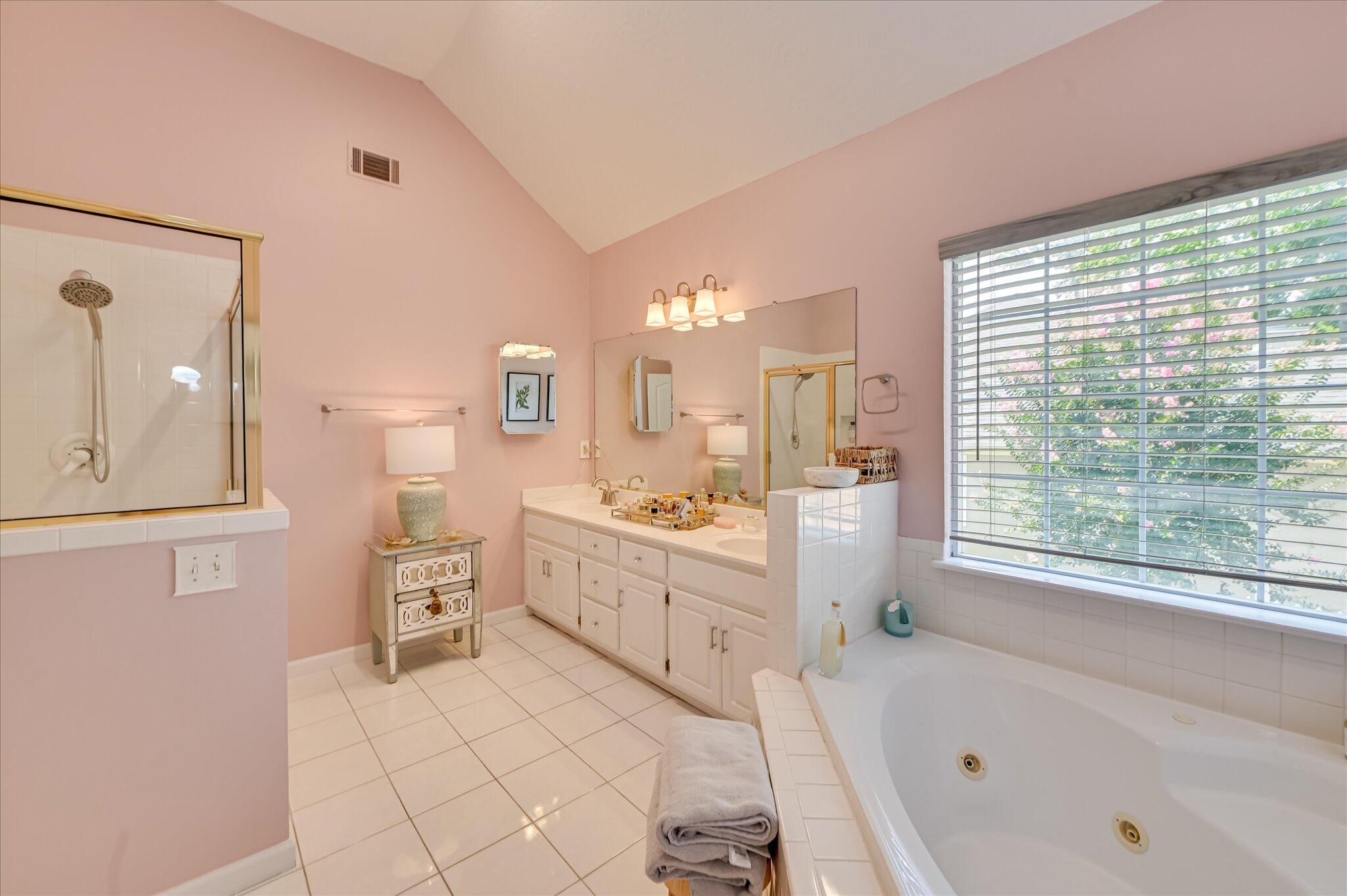 528 Oak Brook Drive