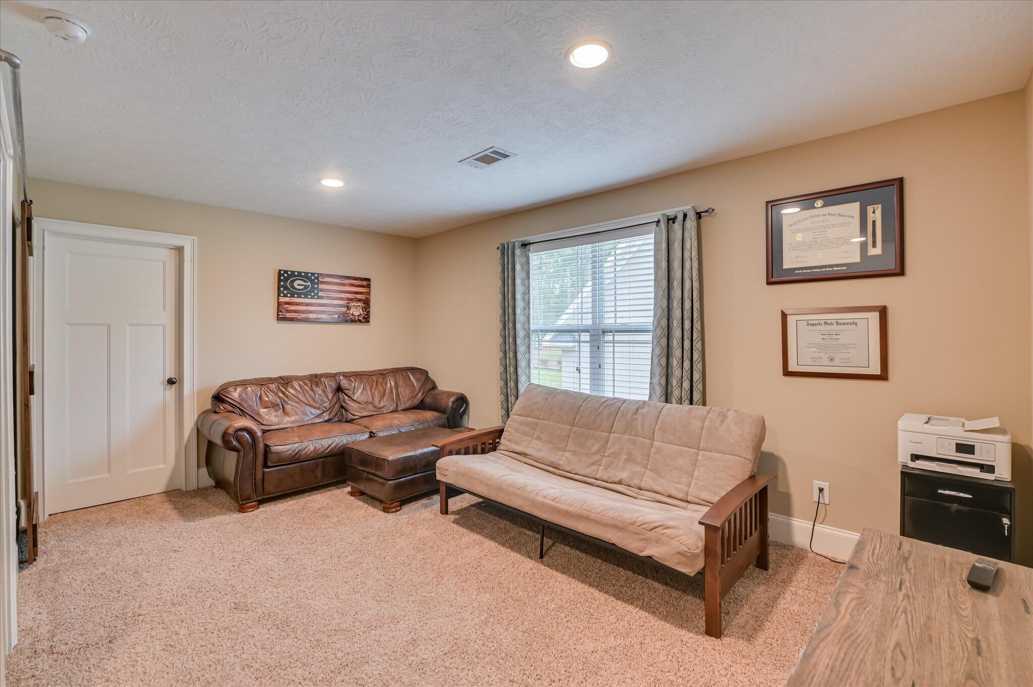 511 Fort Augusta Street