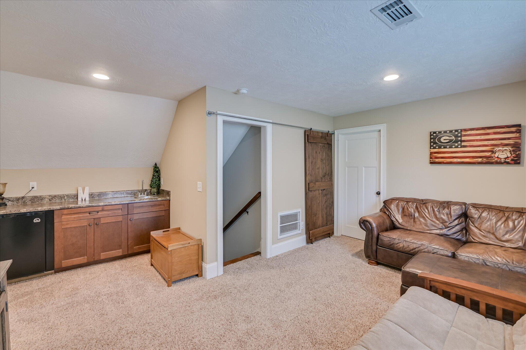 511 Fort Augusta Street