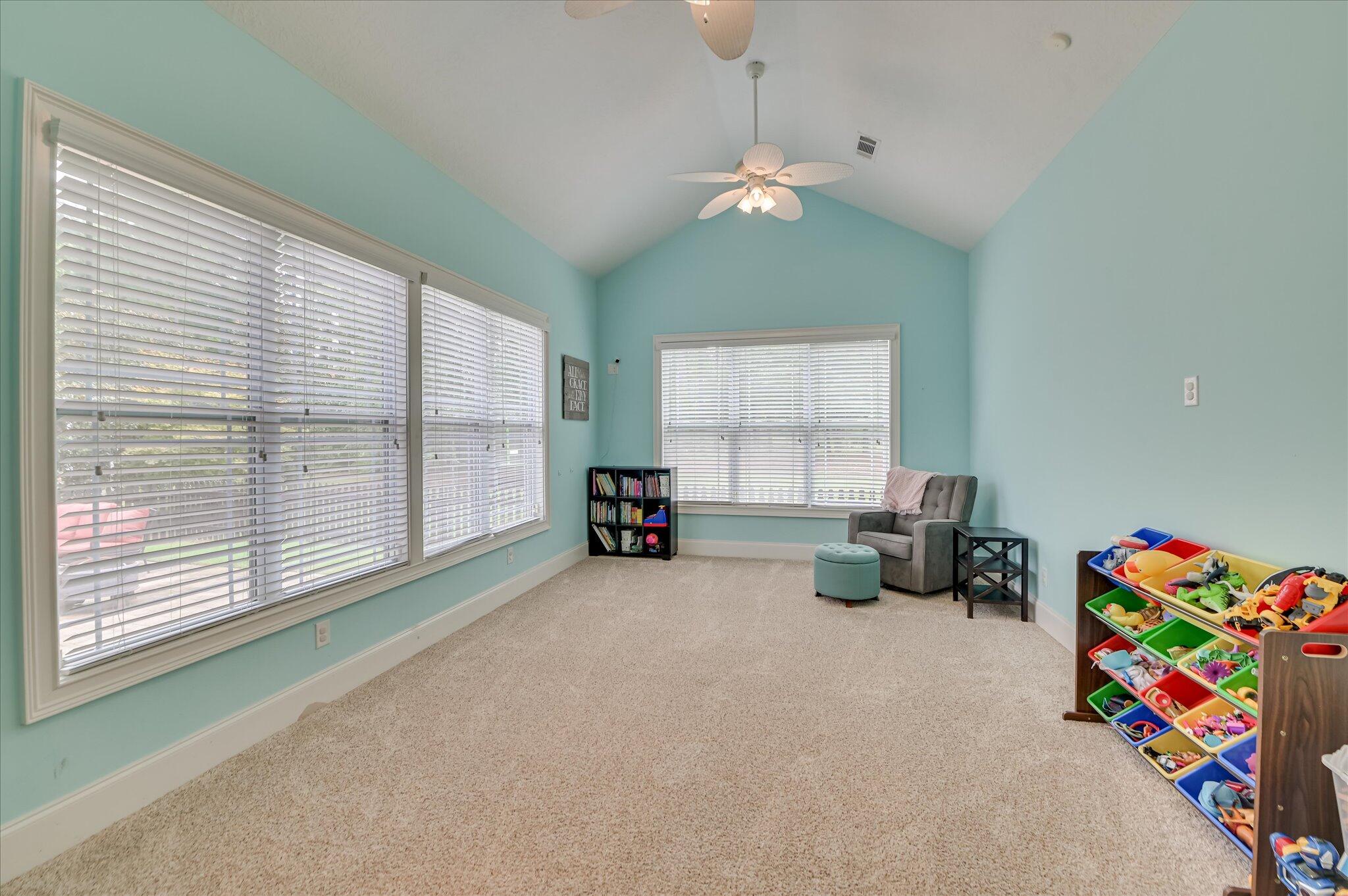 511 Fort Augusta Street