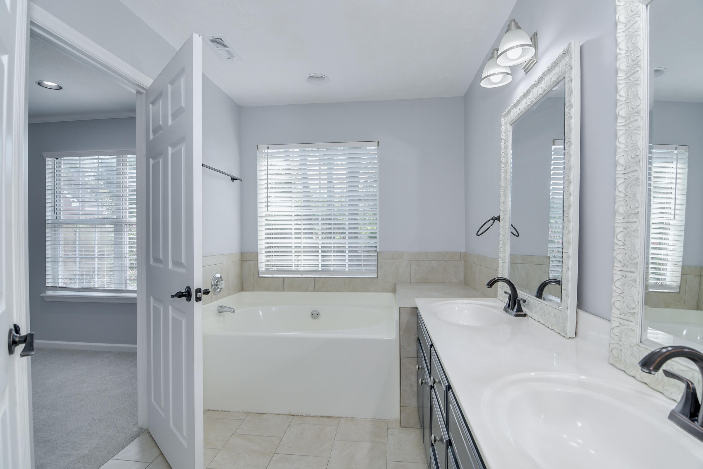 1171 Parkside Trail