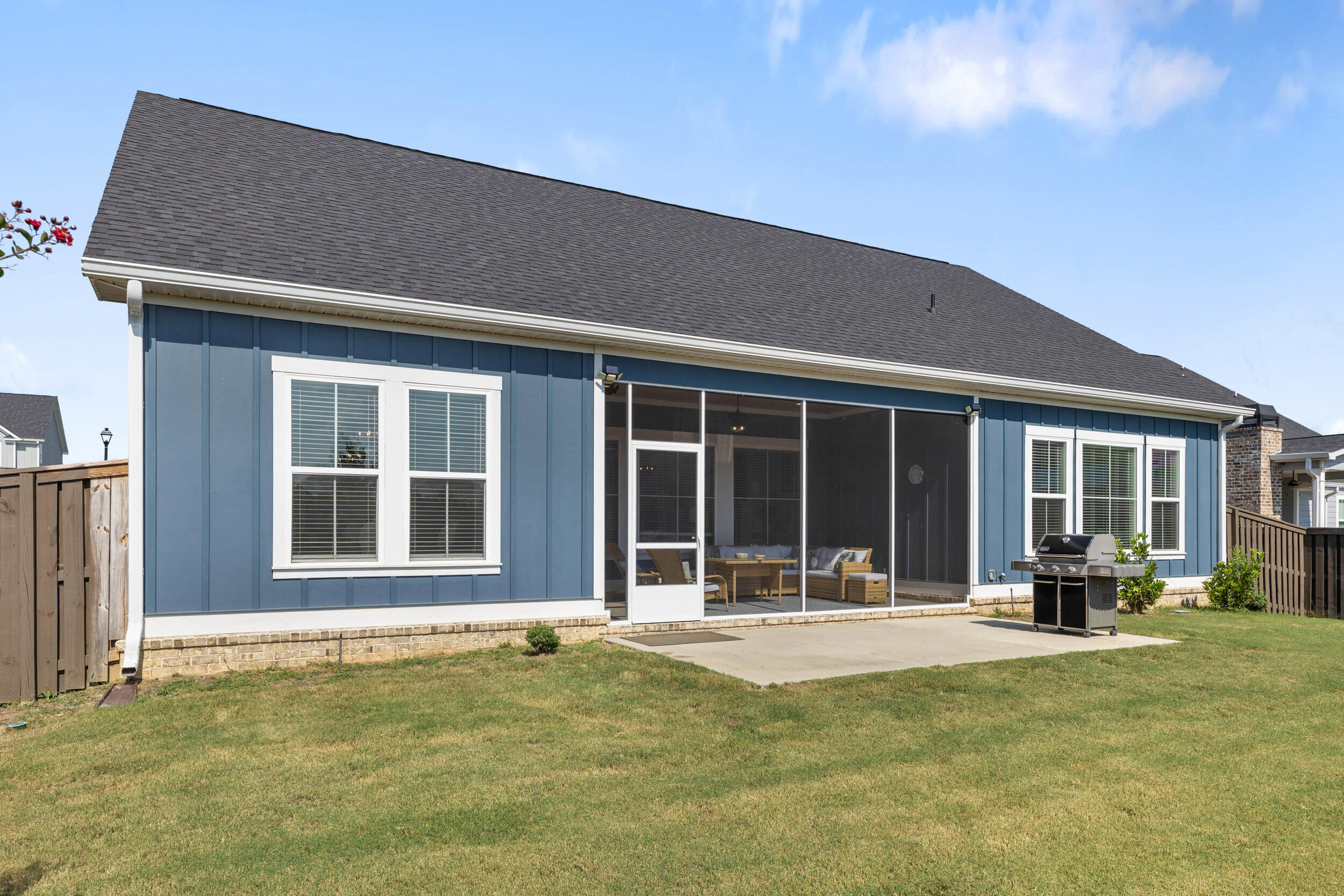 3024 Rosewood Drive