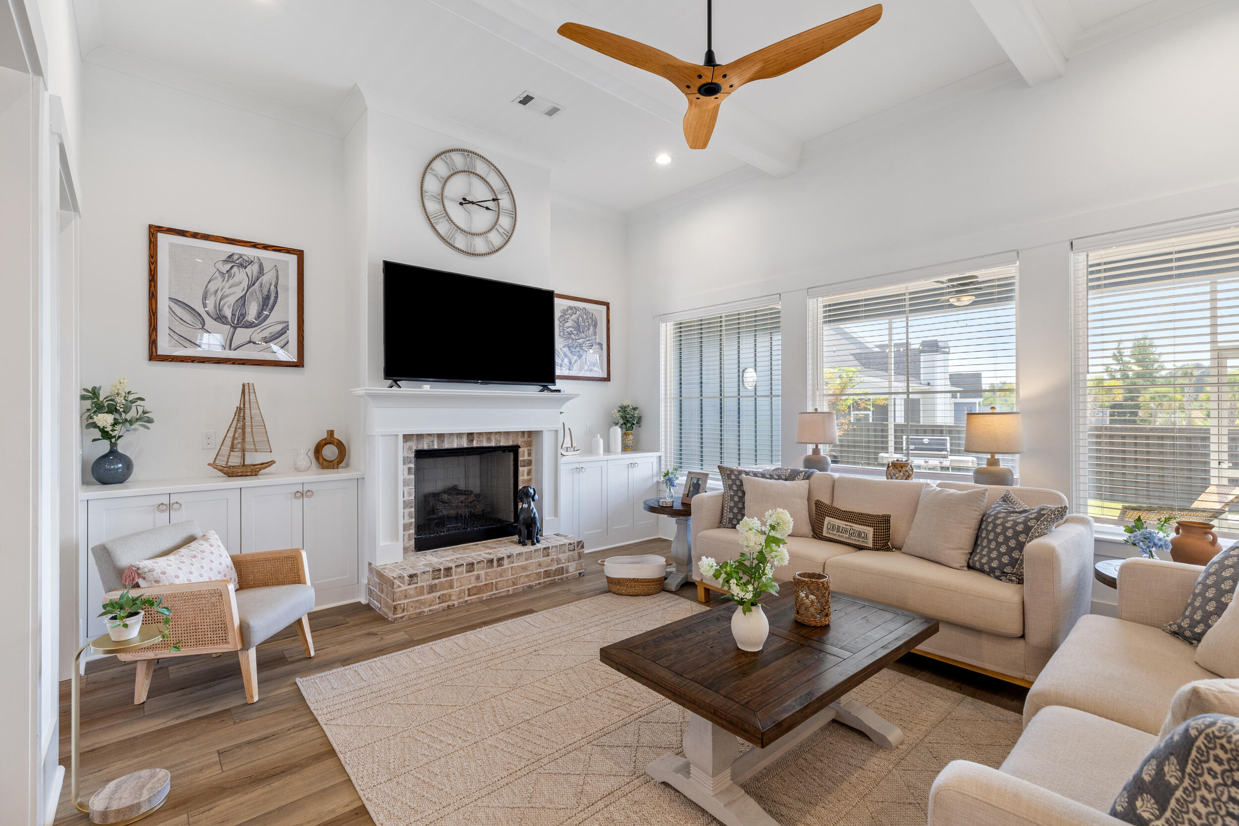 3024 Rosewood Drive