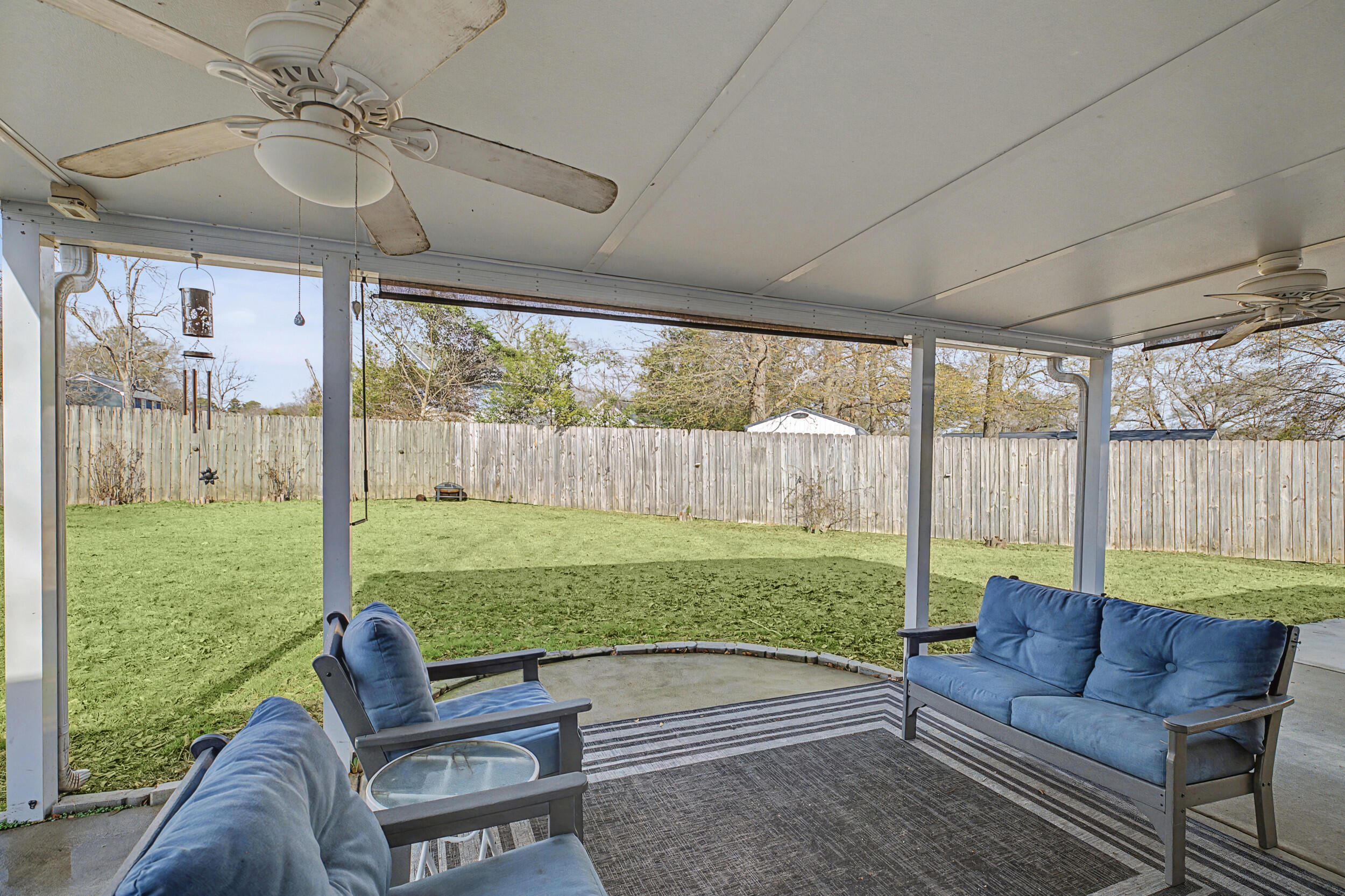 512 Hillcrest Court
