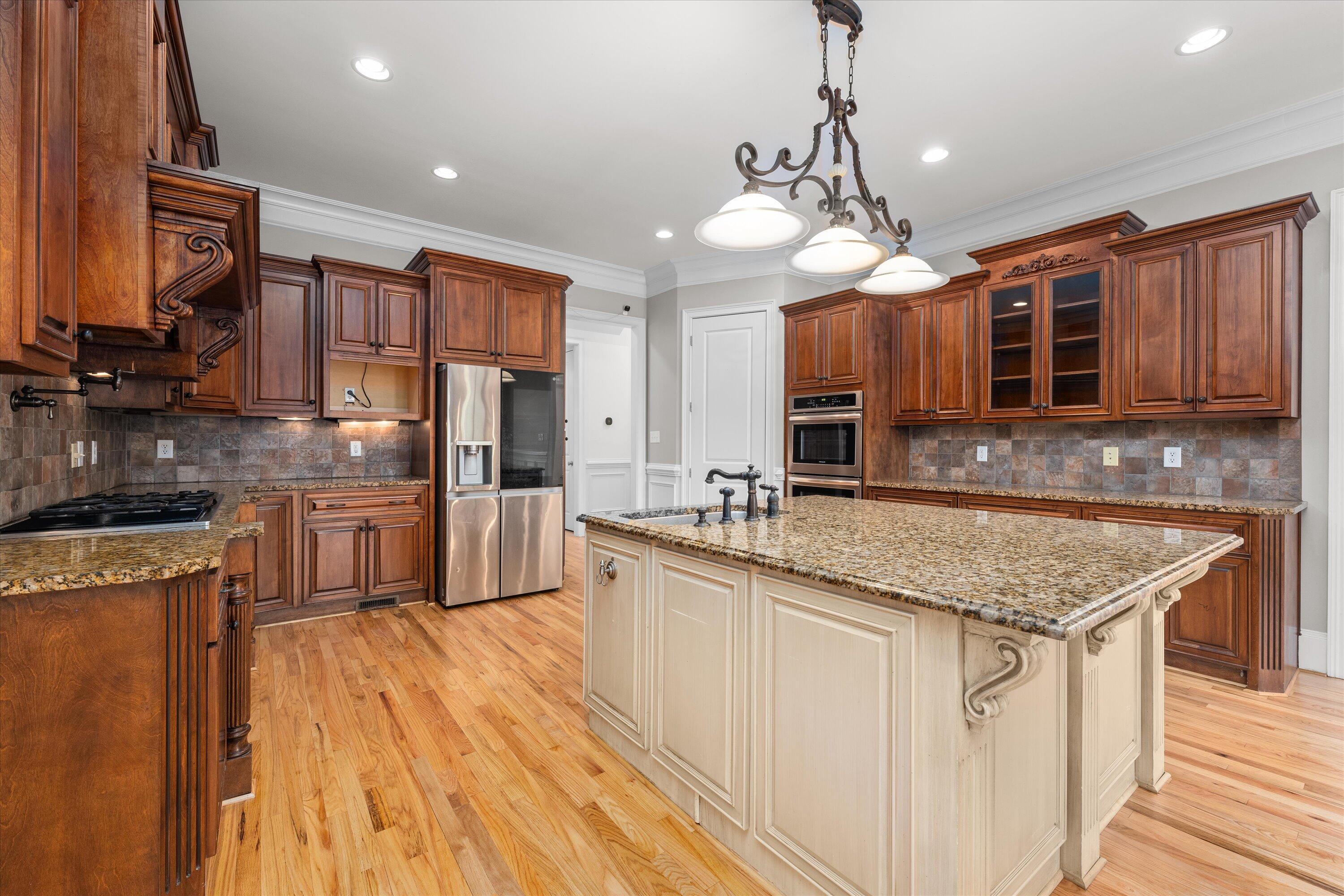 411 Headgate Drive