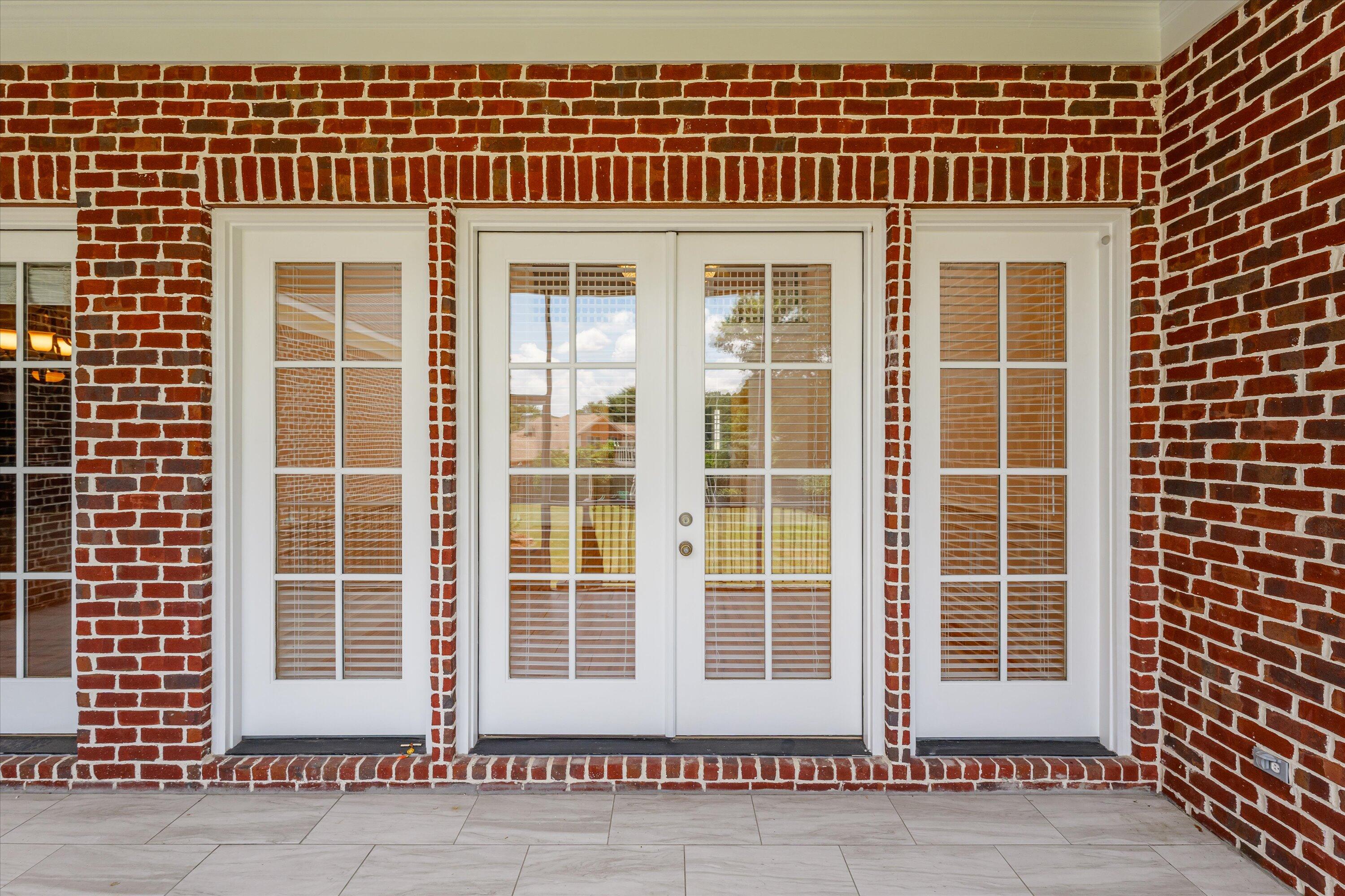 411 Headgate Drive