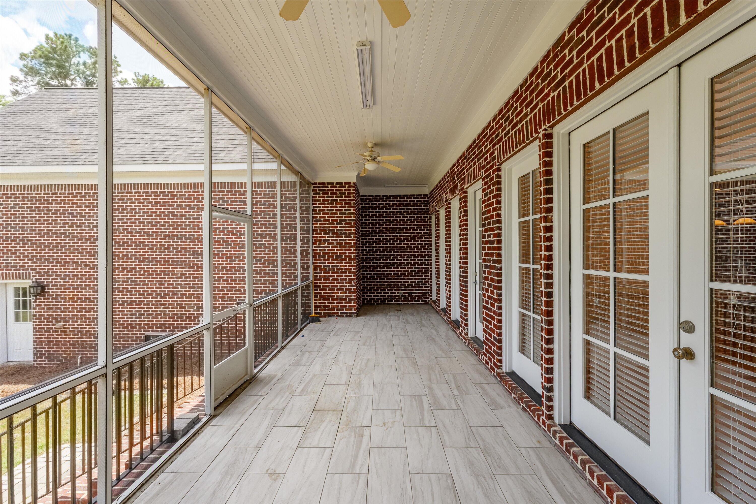 411 Headgate Drive