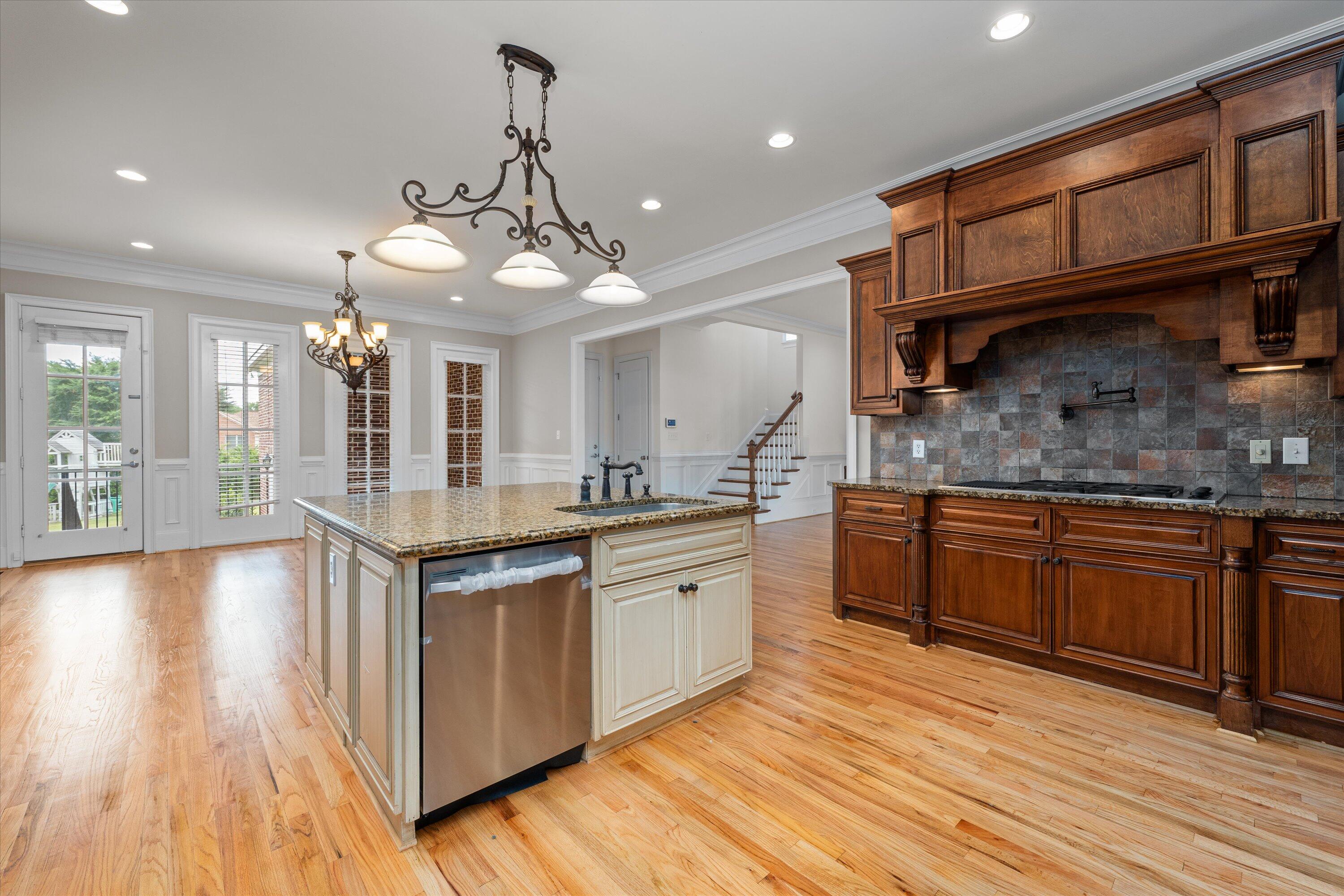 411 Headgate Drive