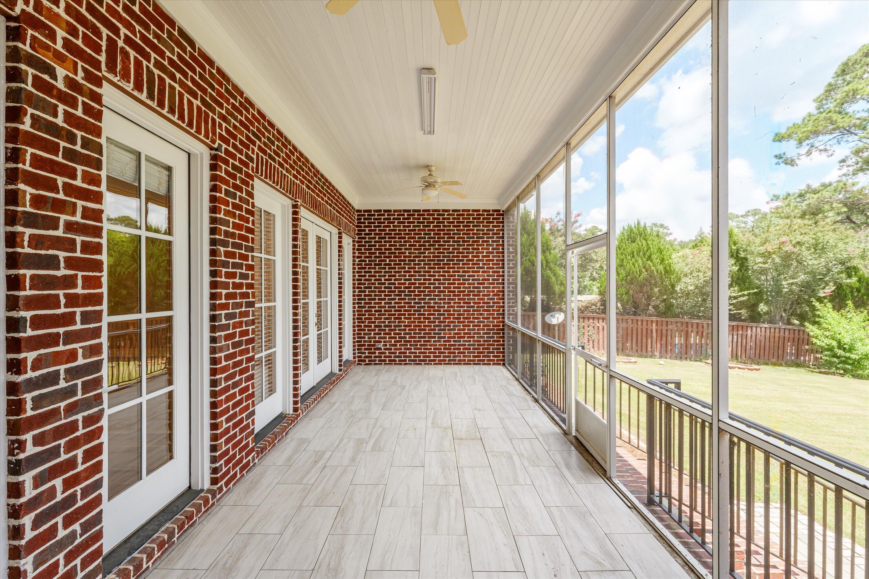 411 Headgate Drive