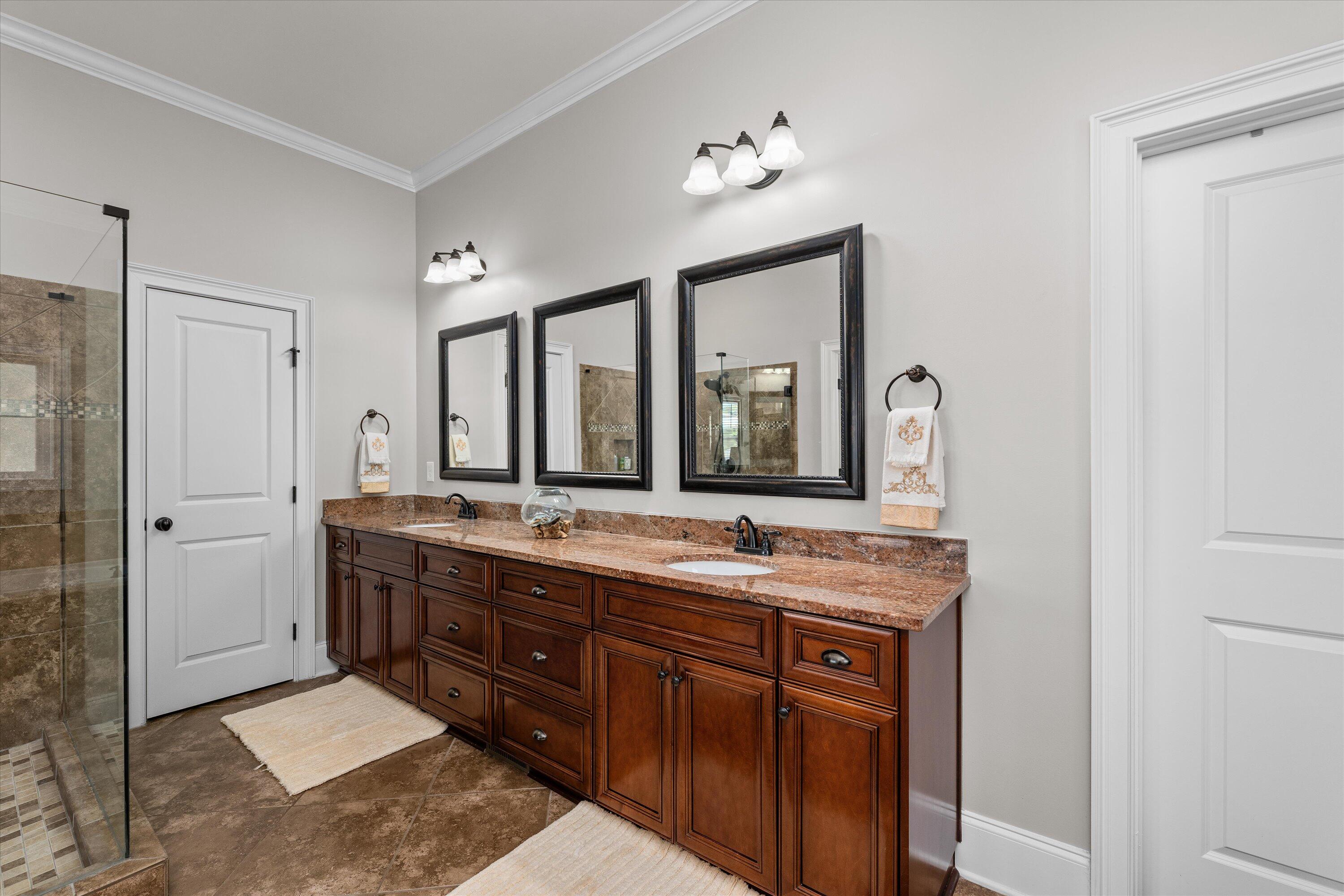 819 Long Cane Ridge