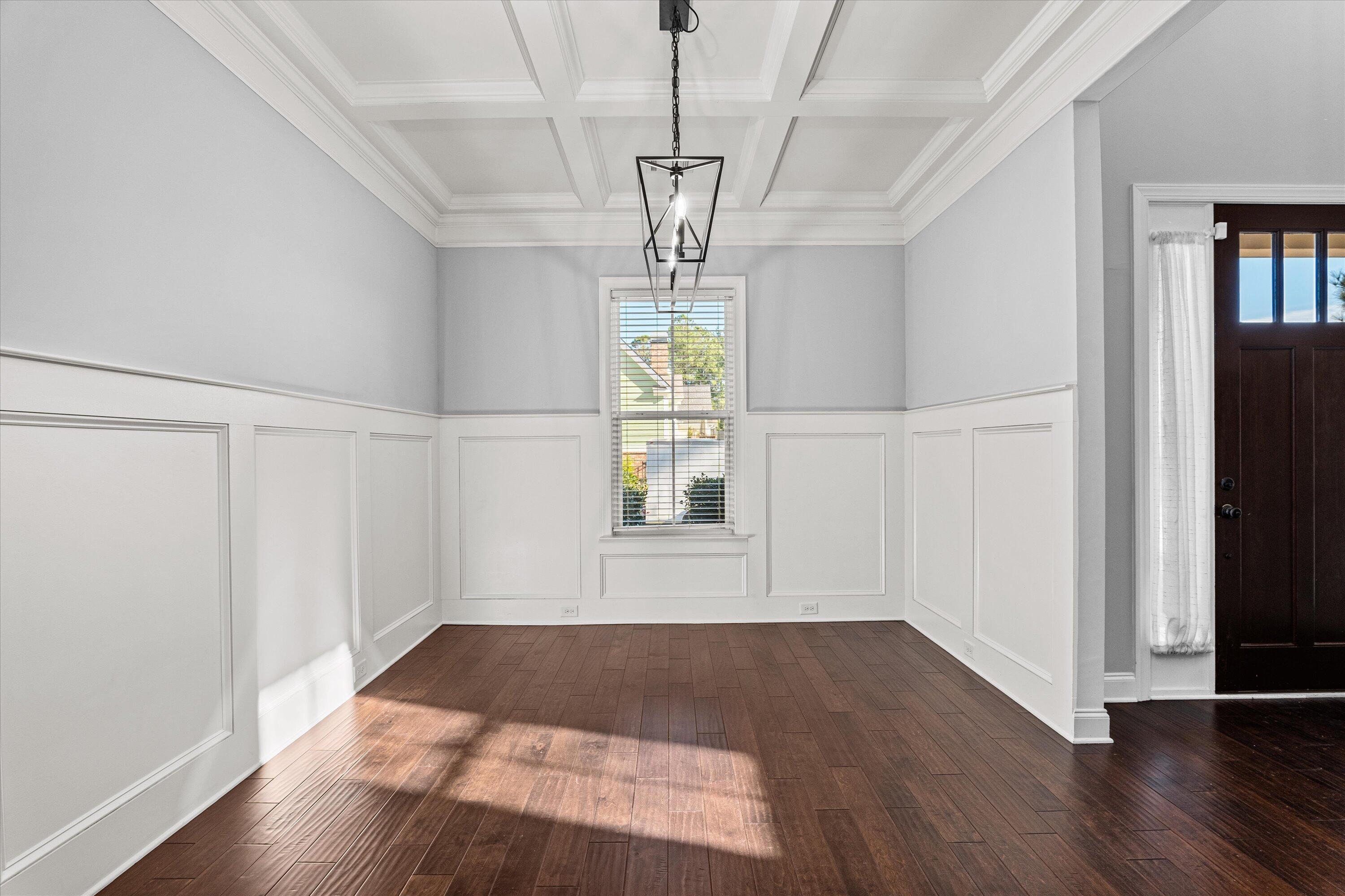 1008 Kalmia Circle